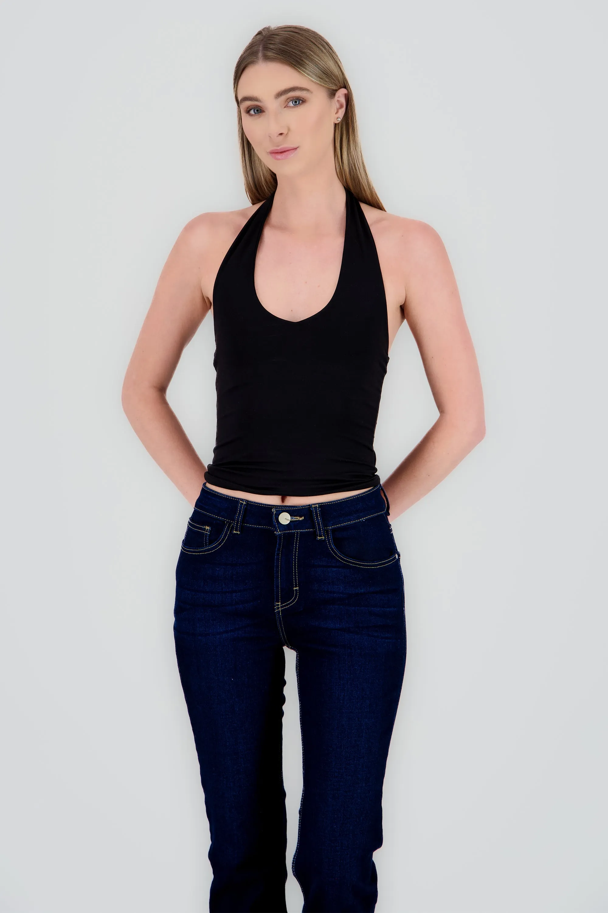 Top halter ajustable sold by Shasa