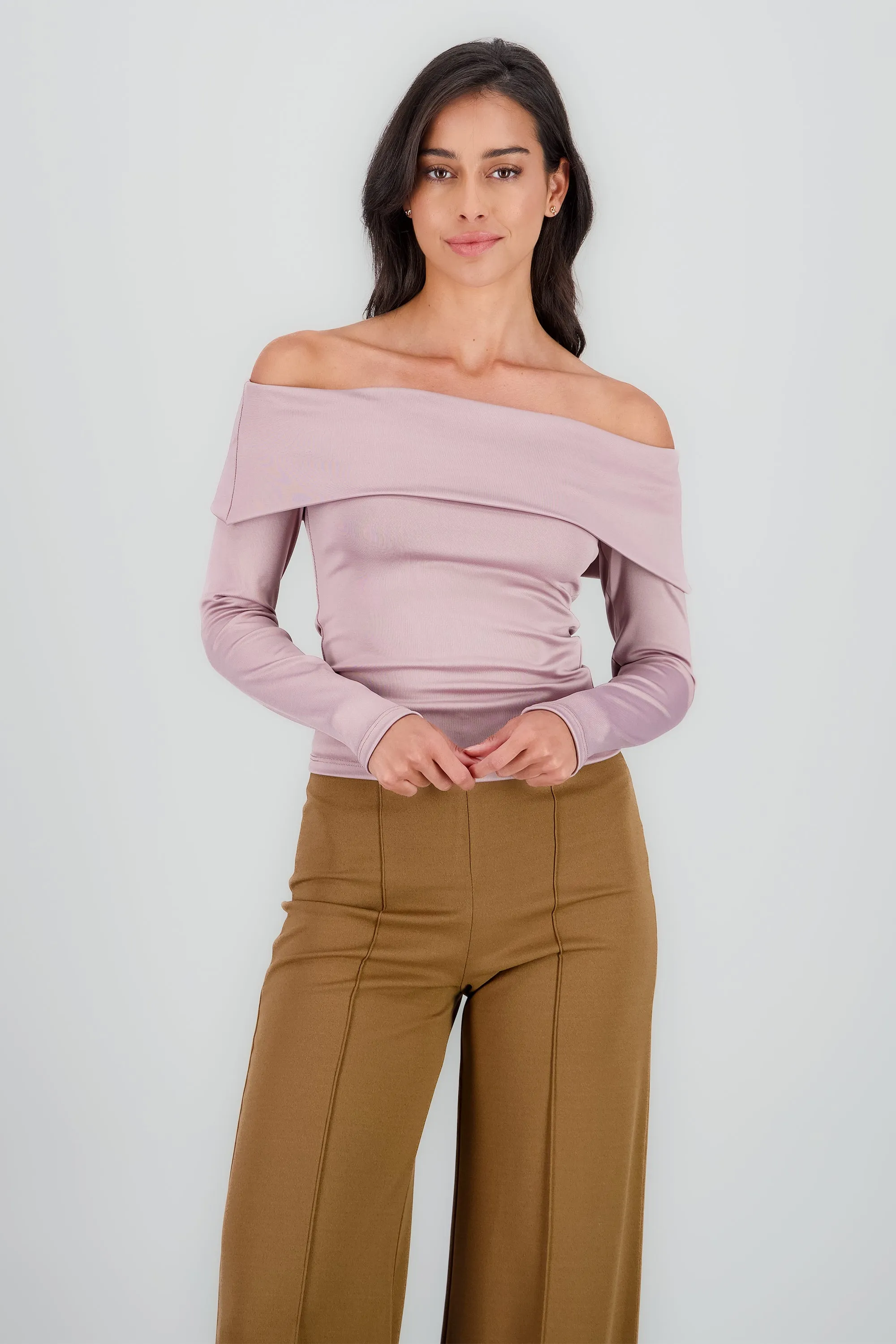 Top off shoulder manga larga liso sold by Shasa