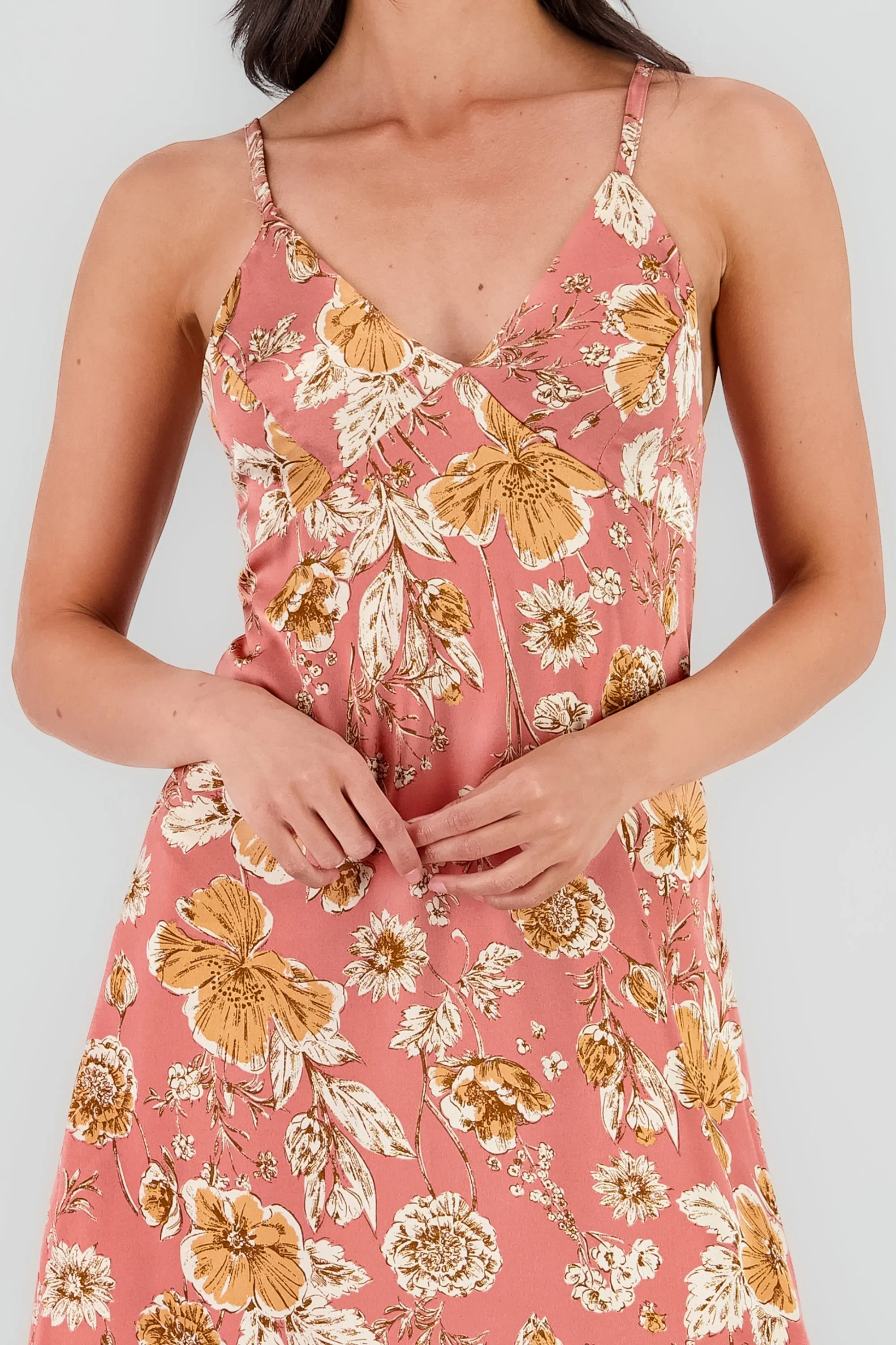 Vestido midi escote v tirantes efecto satin sold by Shasa product image thumbnail 5