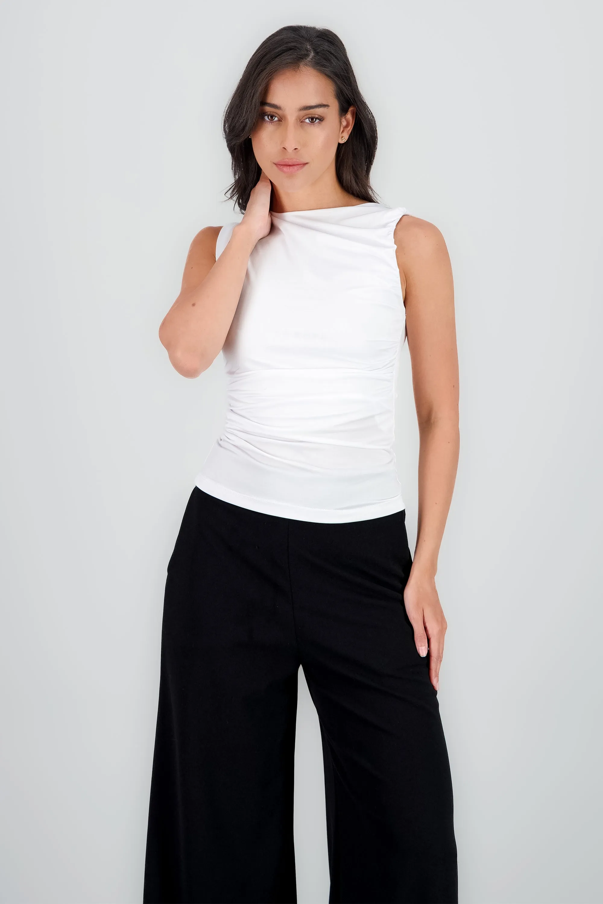 Top plisado hombro liso sold by Shasa product image thumbnail 2