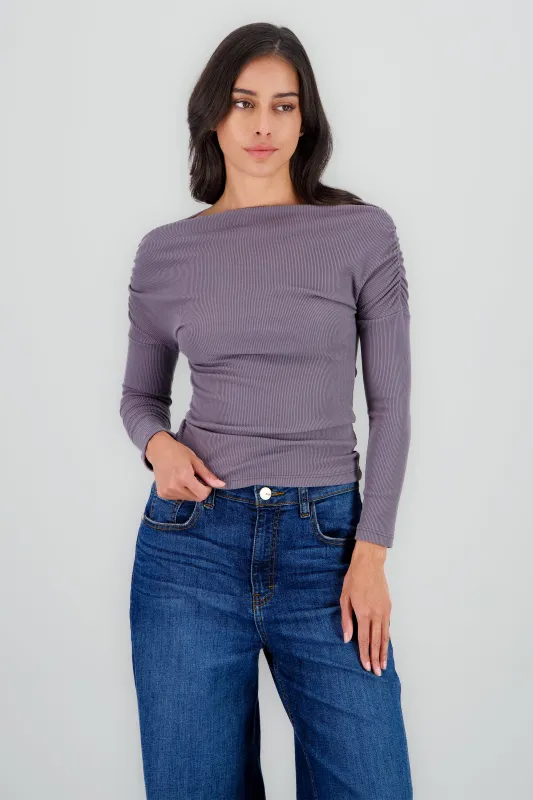 Blusa manga larga fruncida escote barco sold by Shasa