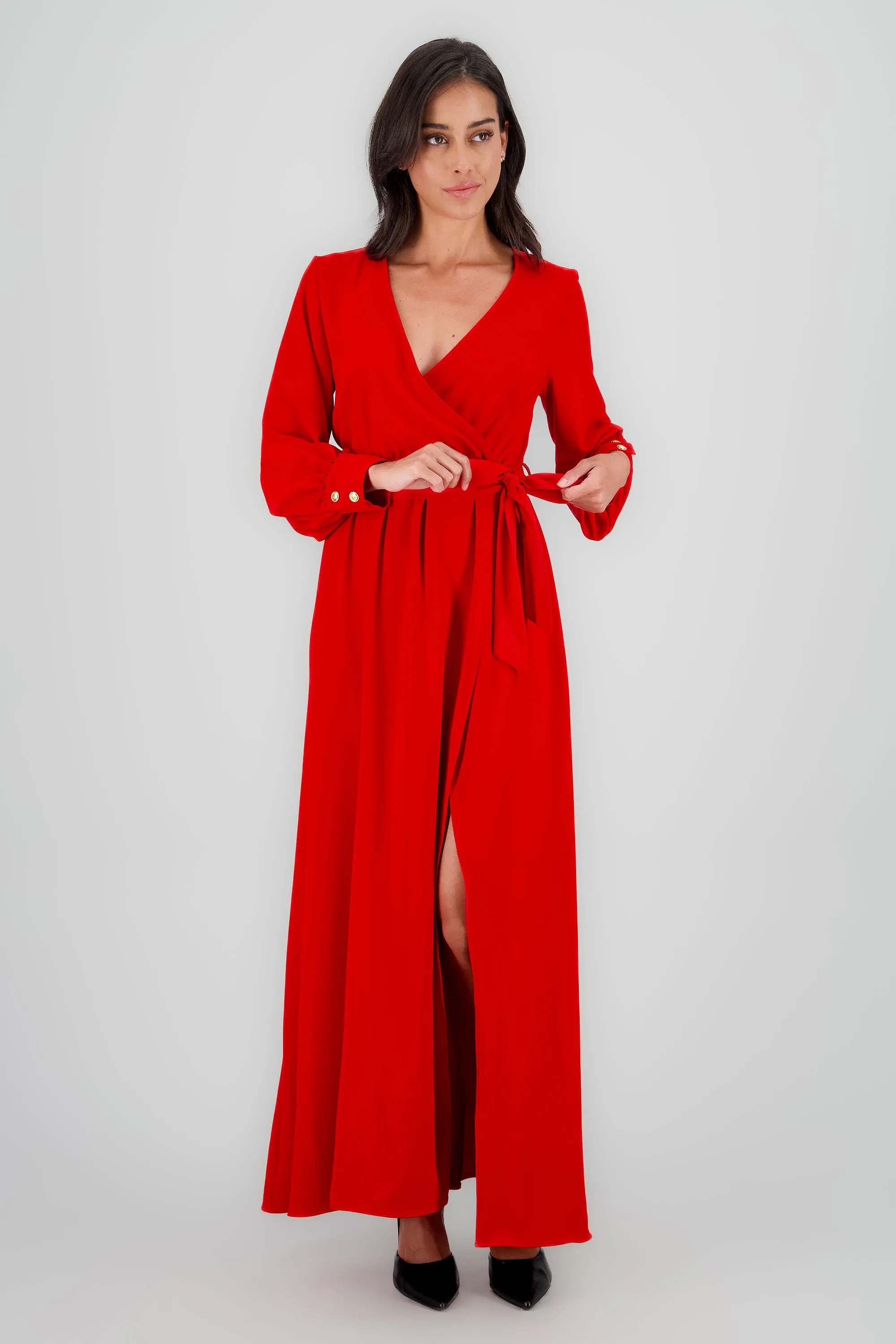 Vestido maxi manga larga con cinta escote v sold by Shasa