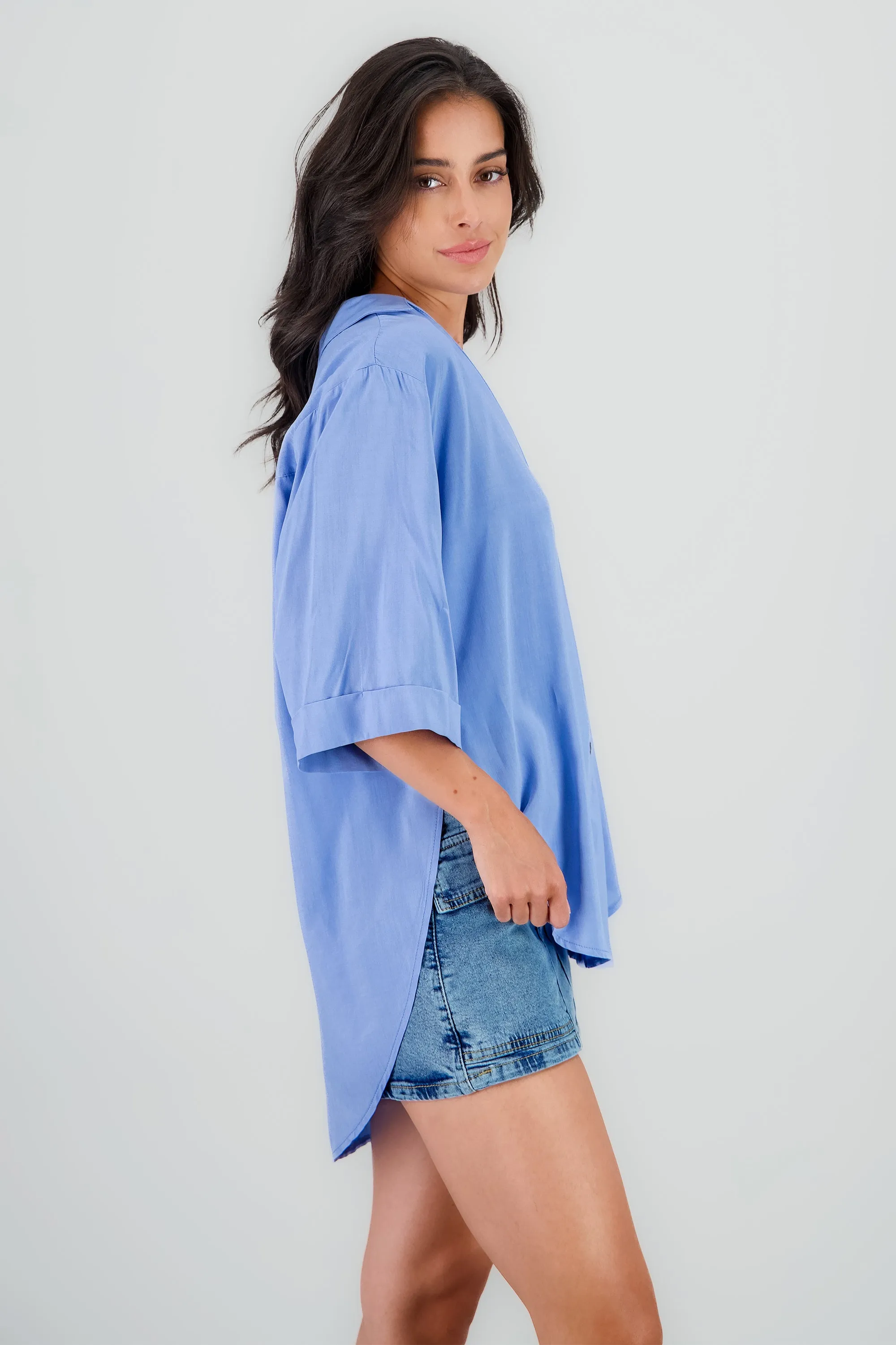 Camisa over manga corta cuello en v sold by Shasa product image thumbnail 3