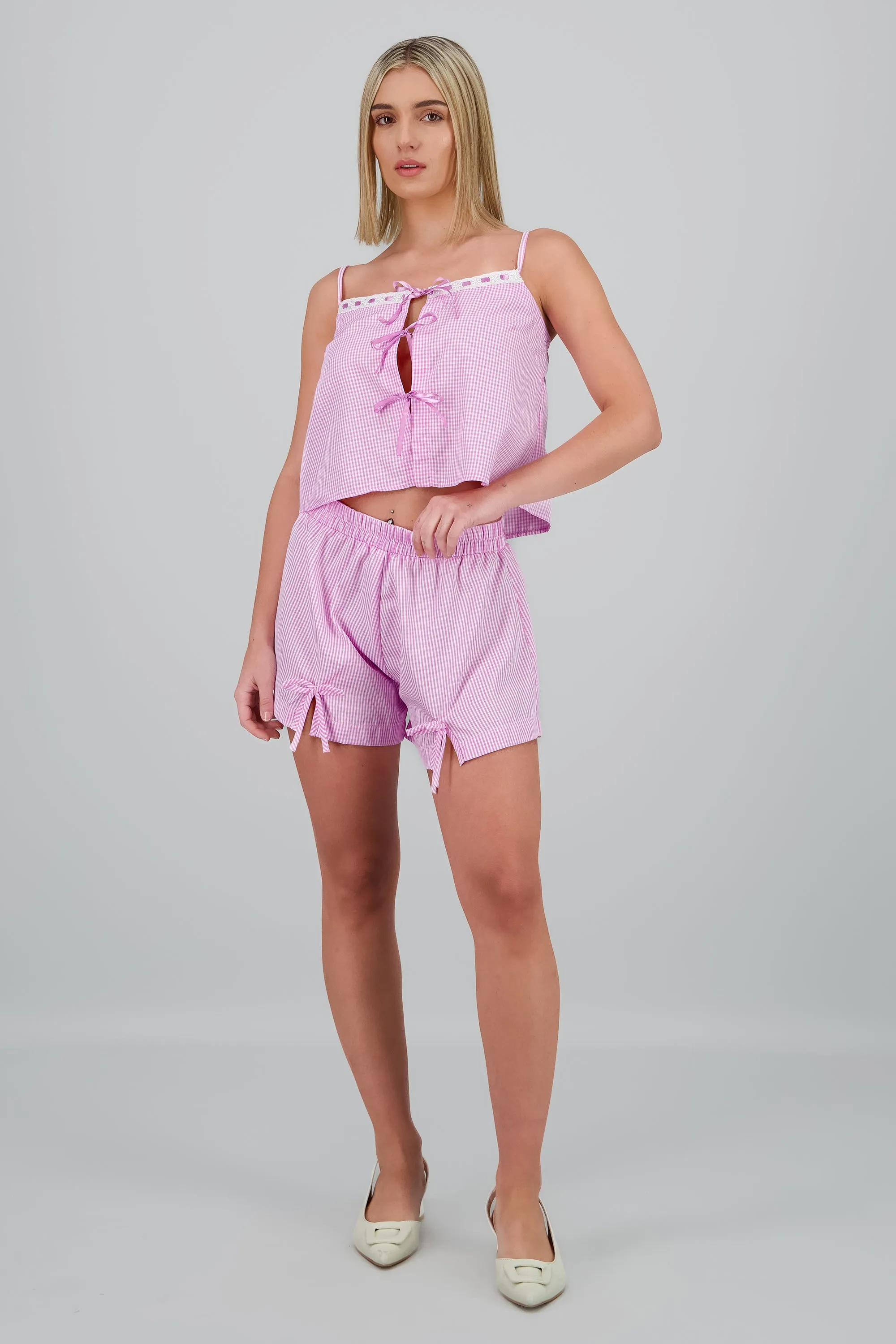 Short cuadros detalle moños sold by Shasa