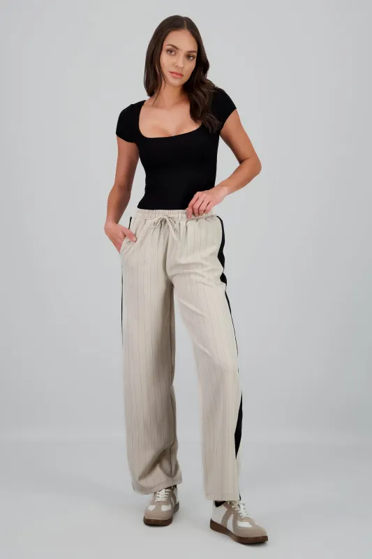 Pantalon recto jareta detalle linea costado sold by Shasa
