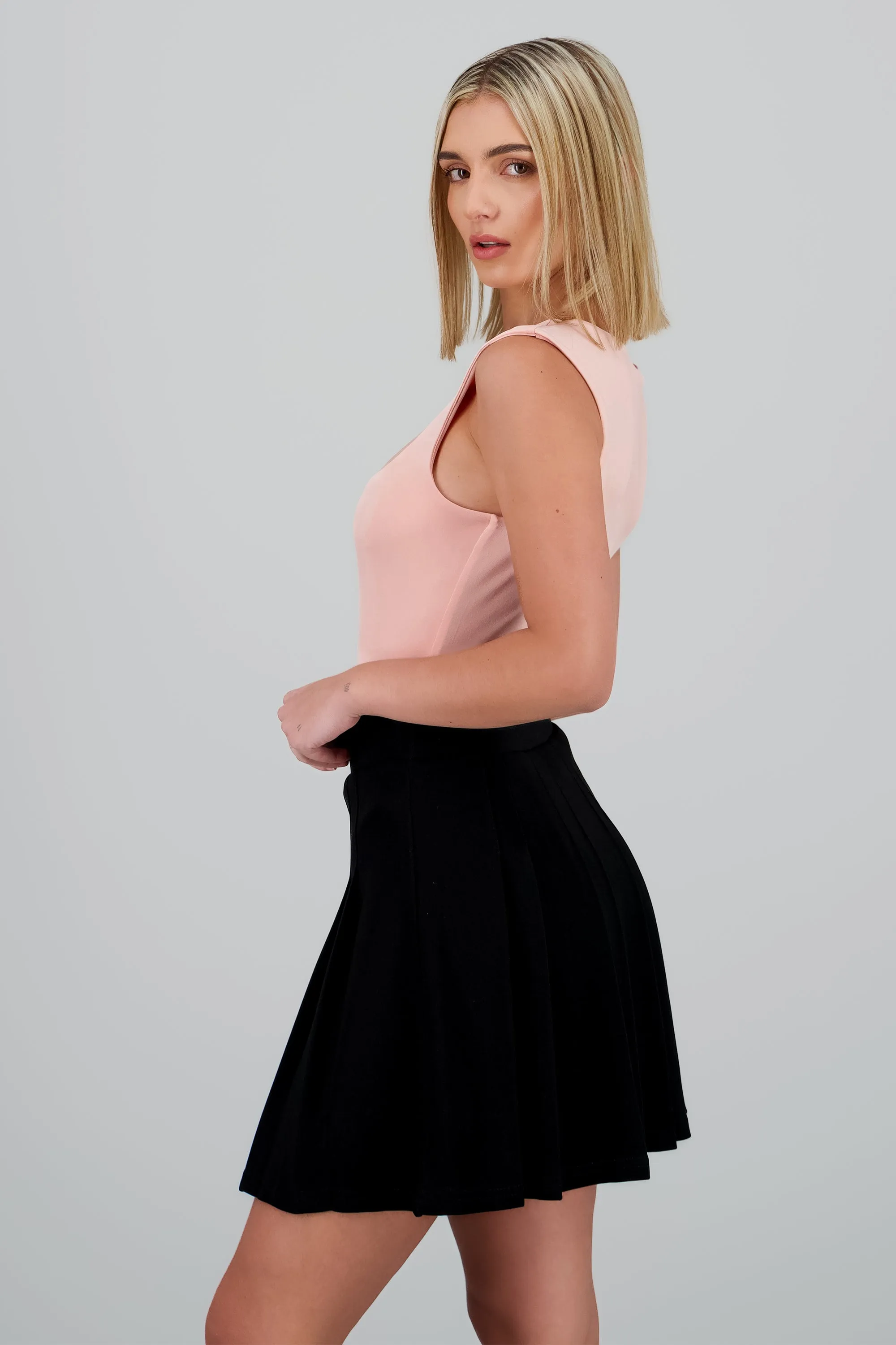 Bodysuit liso sin manga sold by Shasa product image thumbnail 3