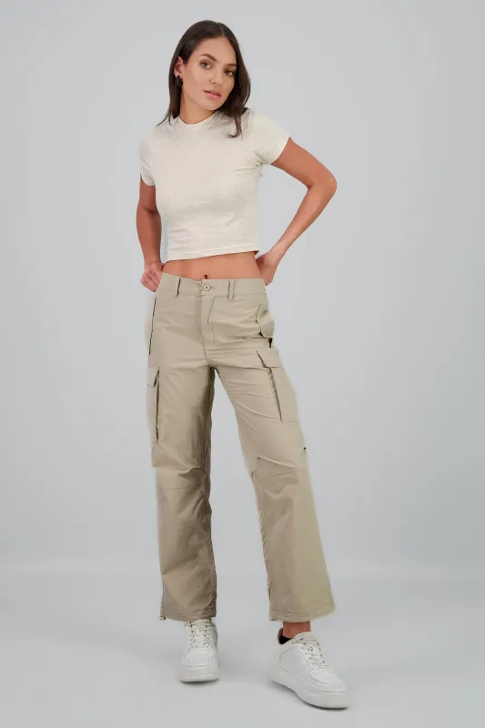 Pantalon parachute liso sold by Shasa