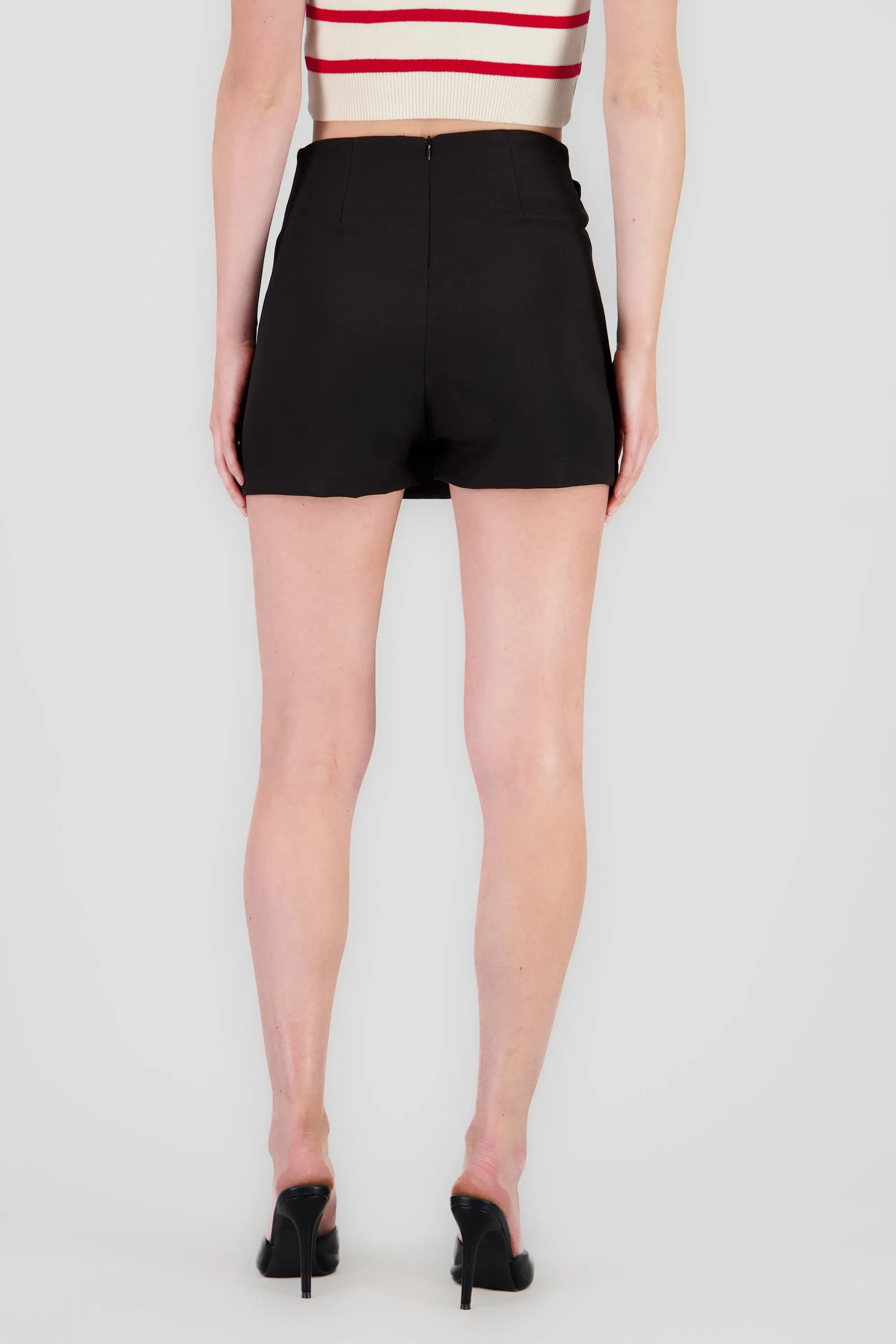 Falda short cruzado detalle vivo Hypsters sold by Shasa product image thumbnail 4