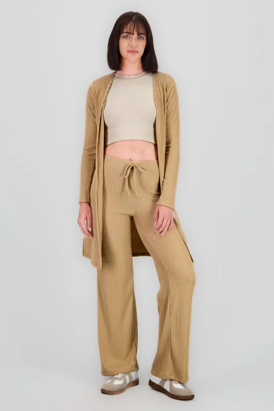 Pantalon recto con jareta rib suave sold by Shasa