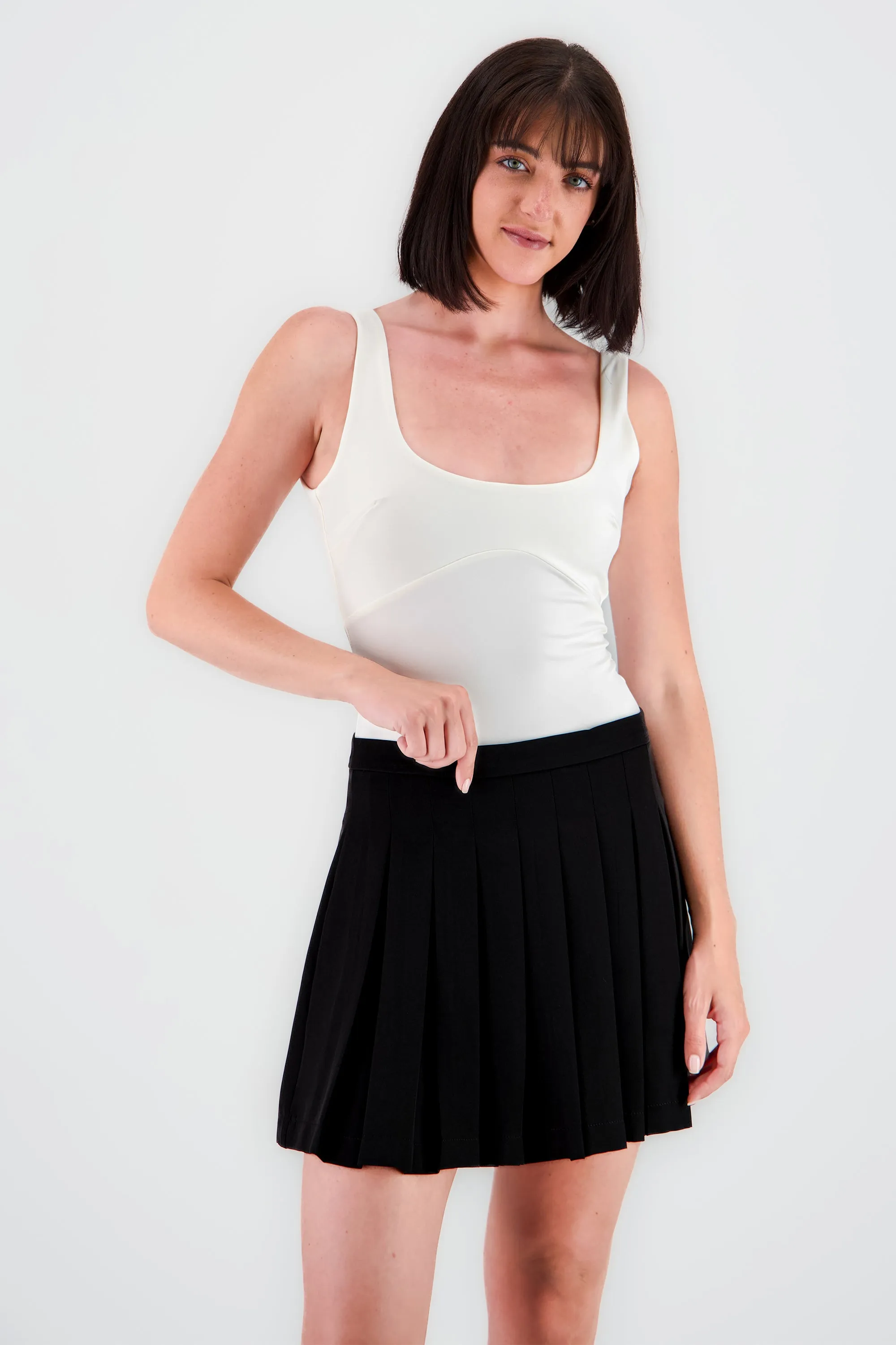 Body liso escote cuadrado Hypsters sold by Shasa