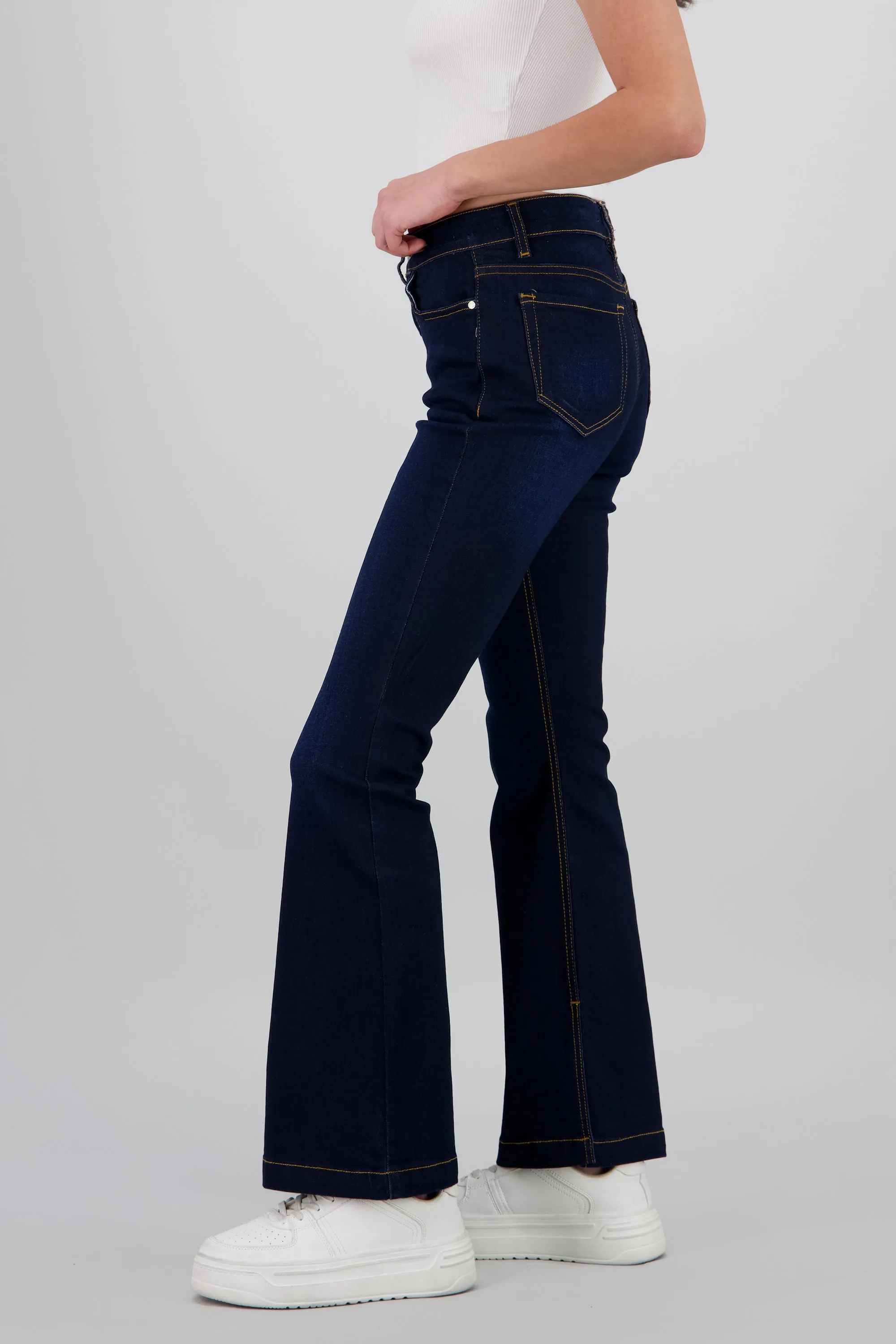 Jeans flare dobladillo sold by Shasa product image thumbnail 3