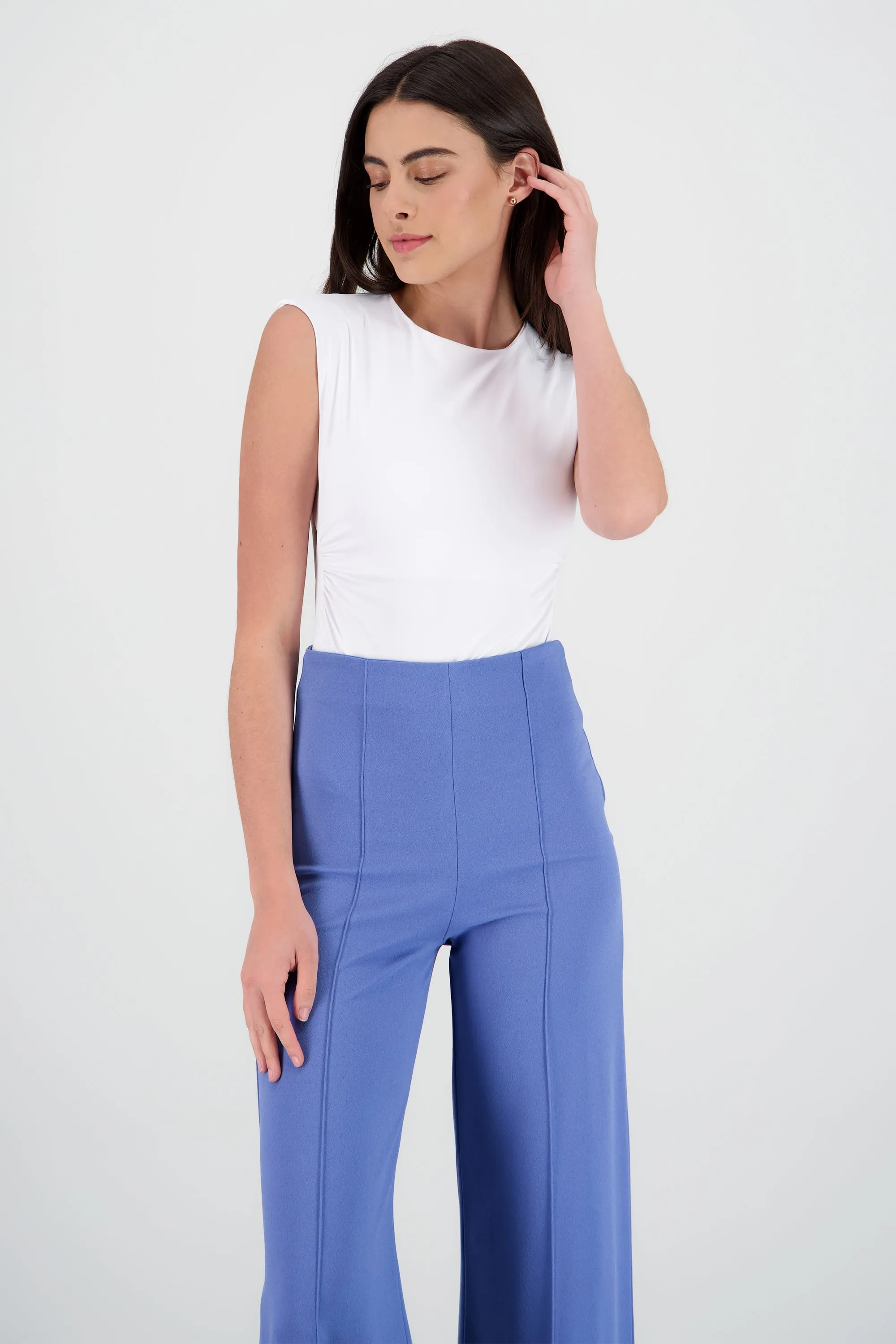 Body manga corta escote espalda sold by Shasa