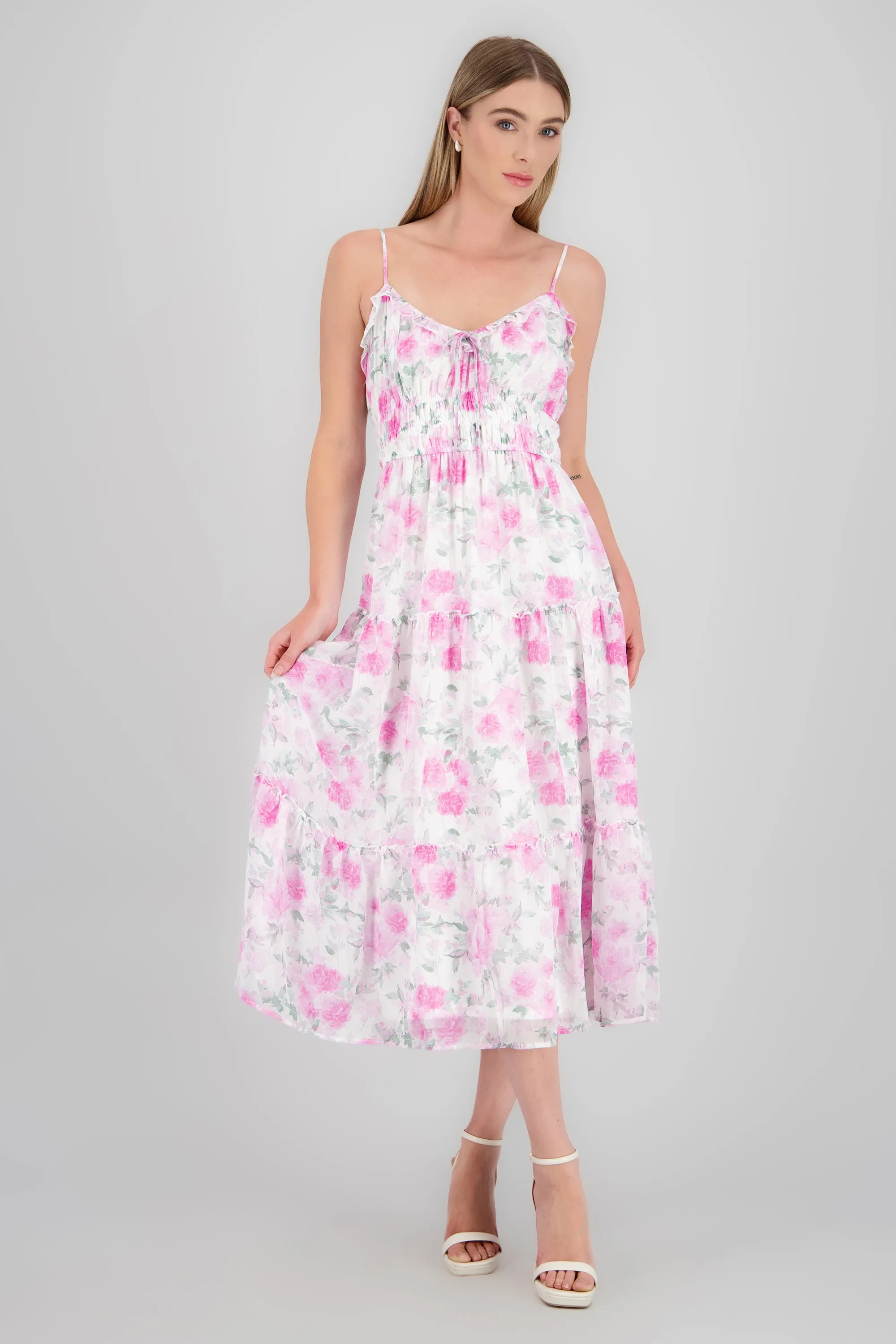 Vestido maxi olanes etampado flores sold by Shasa