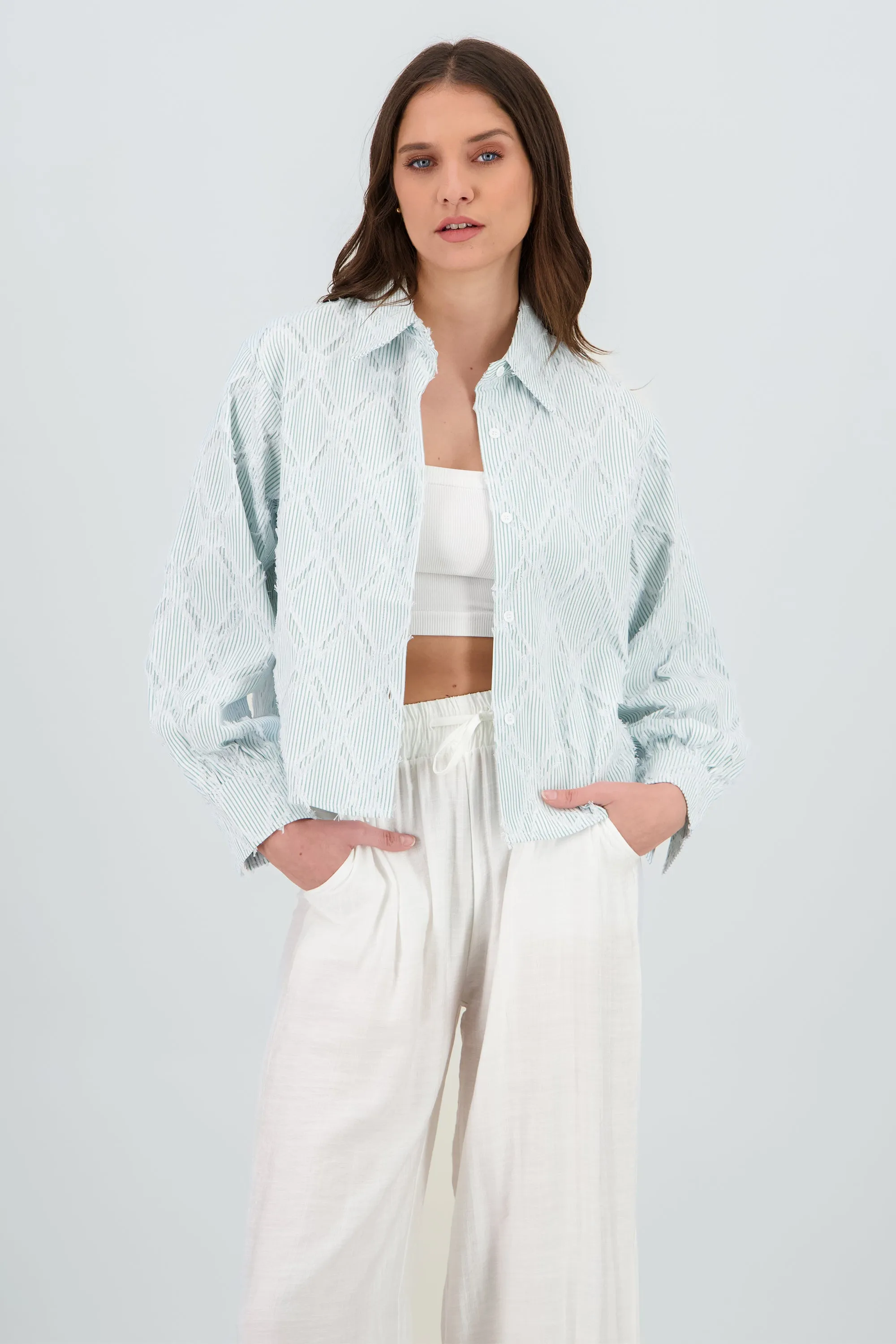 Camisa crop bordado sold by Shasa