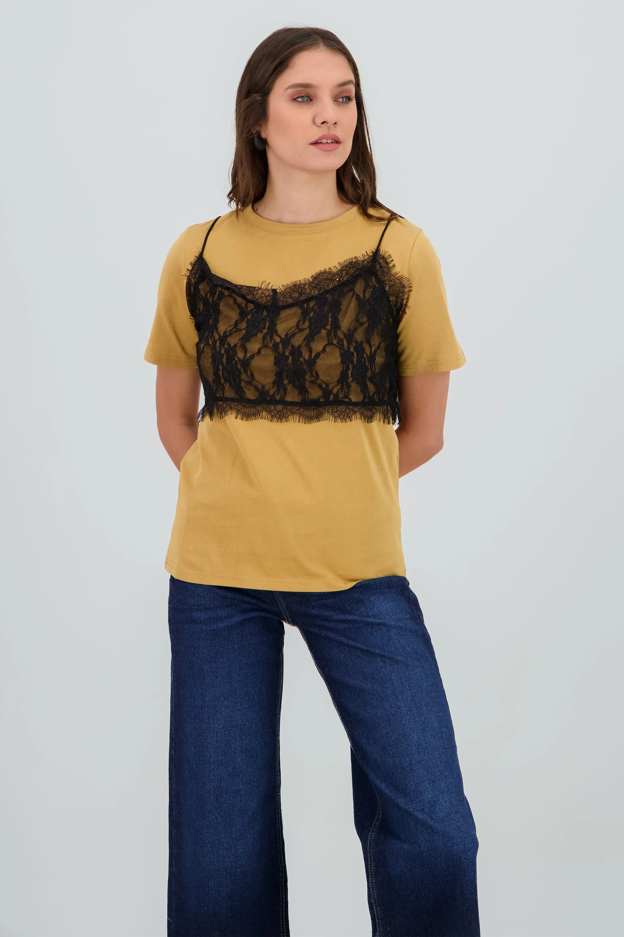 Playera oversized detalle encaje sold by Shasa