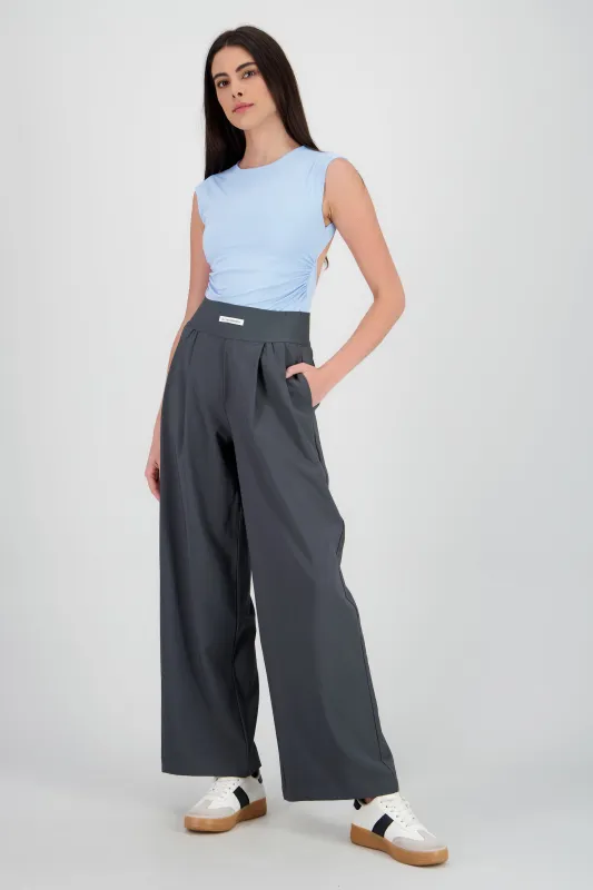 Pantalon wide leg detalle resorte sold by Shasa