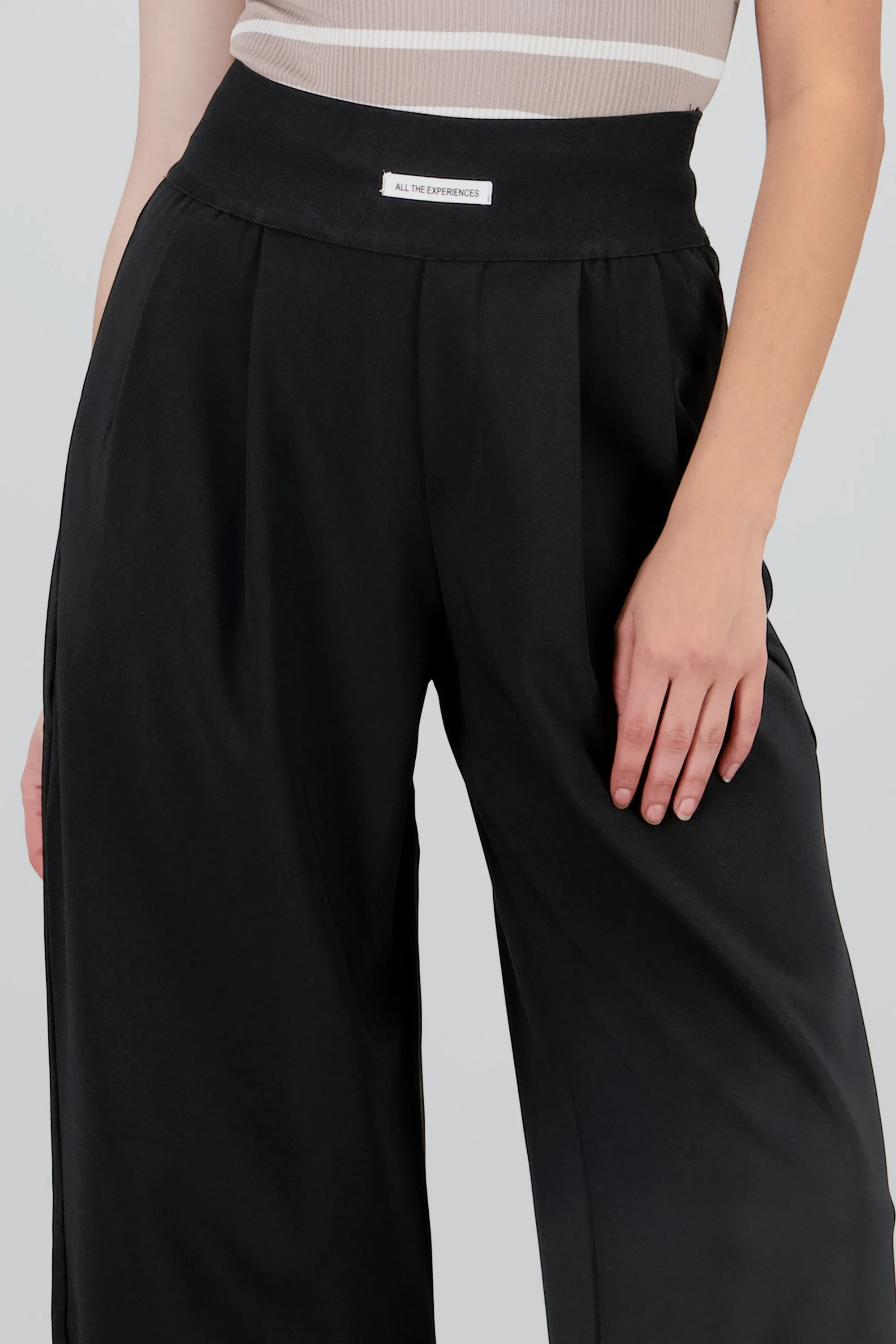 Pantalon wide leg detalle resorte sold by Shasa product image thumbnail 5