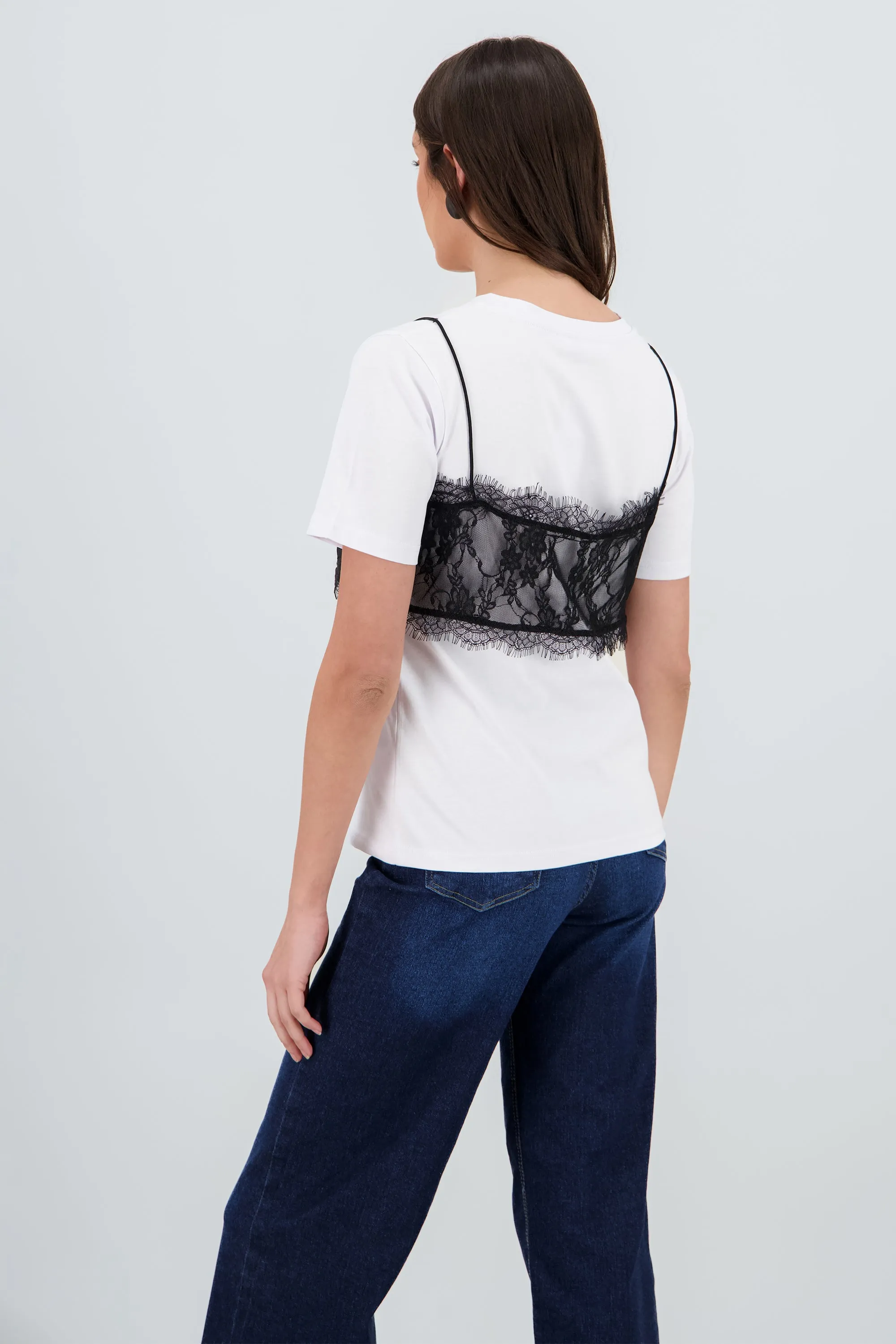 Playera oversized detalle encaje sold by Shasa product image thumbnail 4