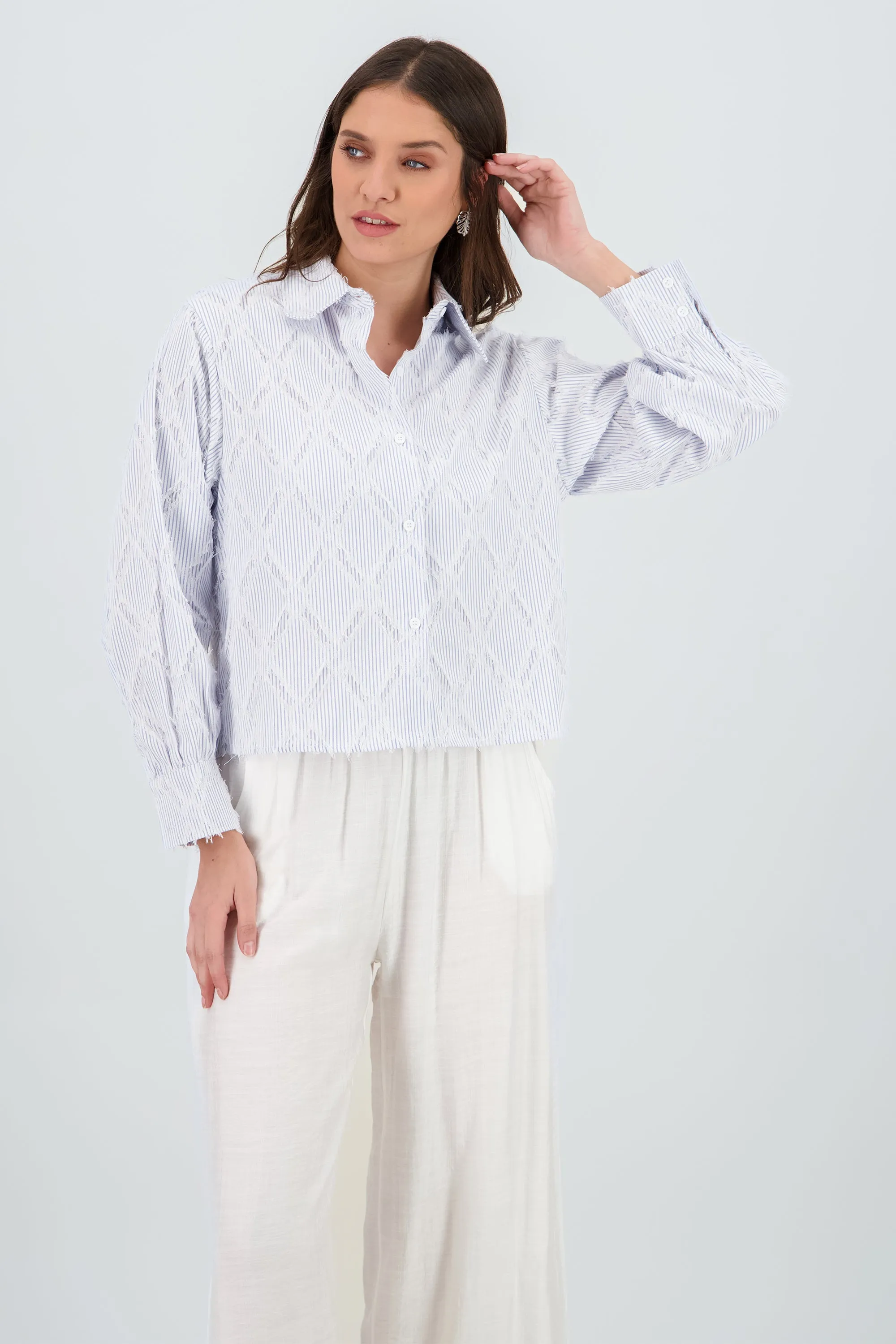 Camisa crop bordado sold by Shasa product image thumbnail 2