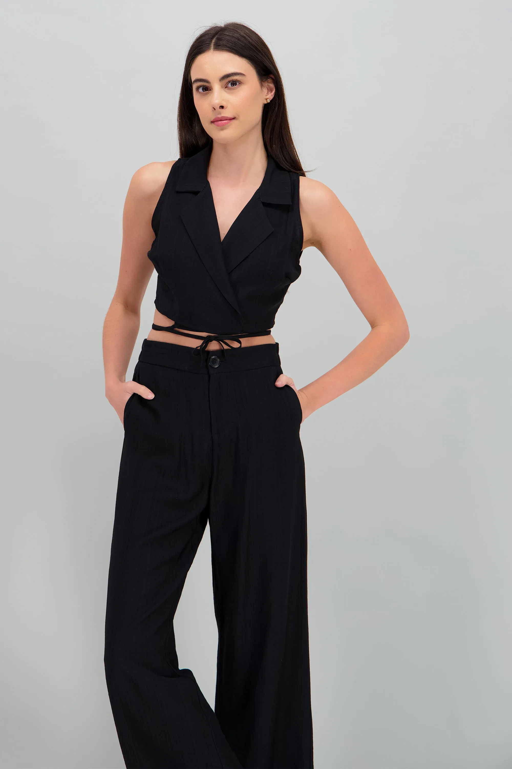 Chaleco crop detalle amarre sold by Shasa product image thumbnail 2