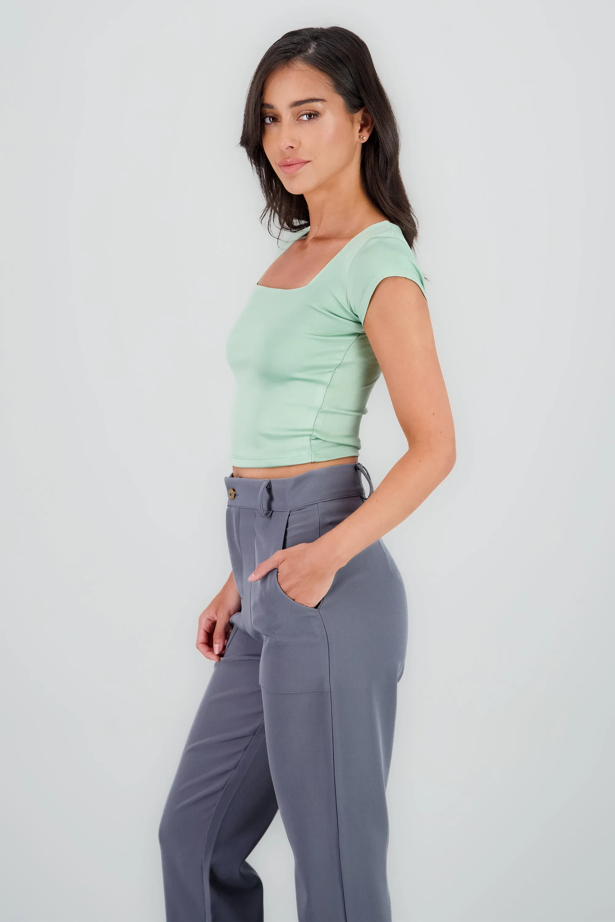 Top liso escote cuadrado manga corta sold by Shasa product image thumbnail 3