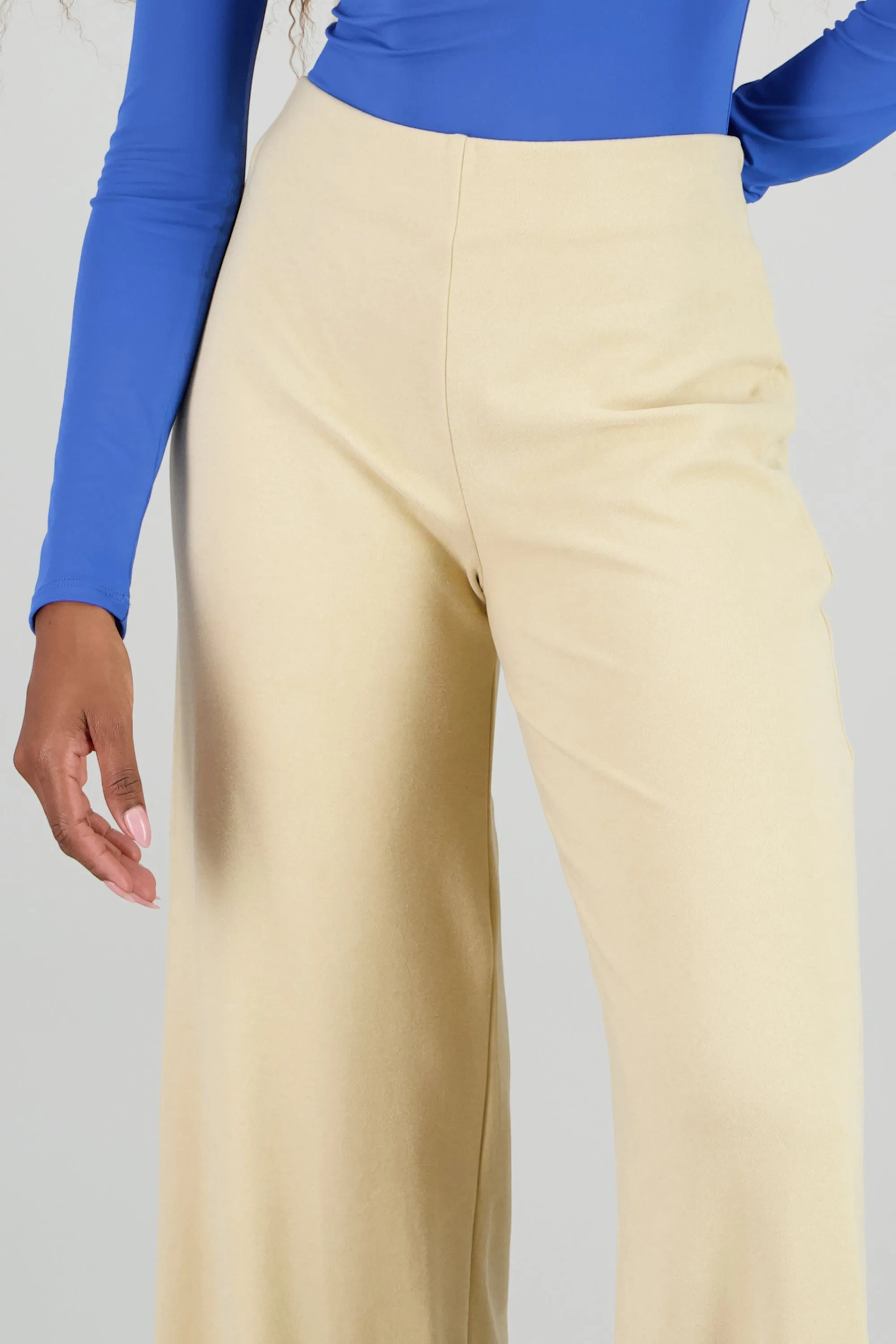 Pantalon amplio detalle tela sold by Shasa product image thumbnail 5