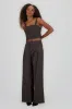 Pantalón pinzas amplio rayas sold by Shasa