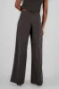 Pantalón pinzas amplio rayas sold by Shasa
