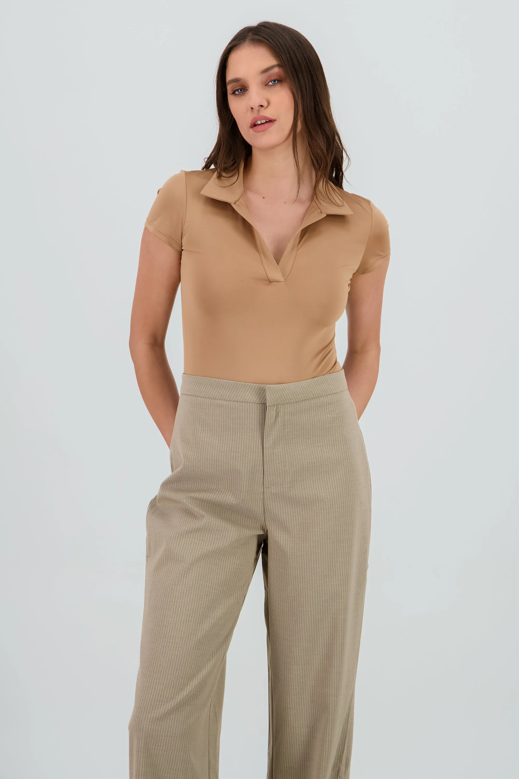 Body manga corta cuello polo sold by Shasa