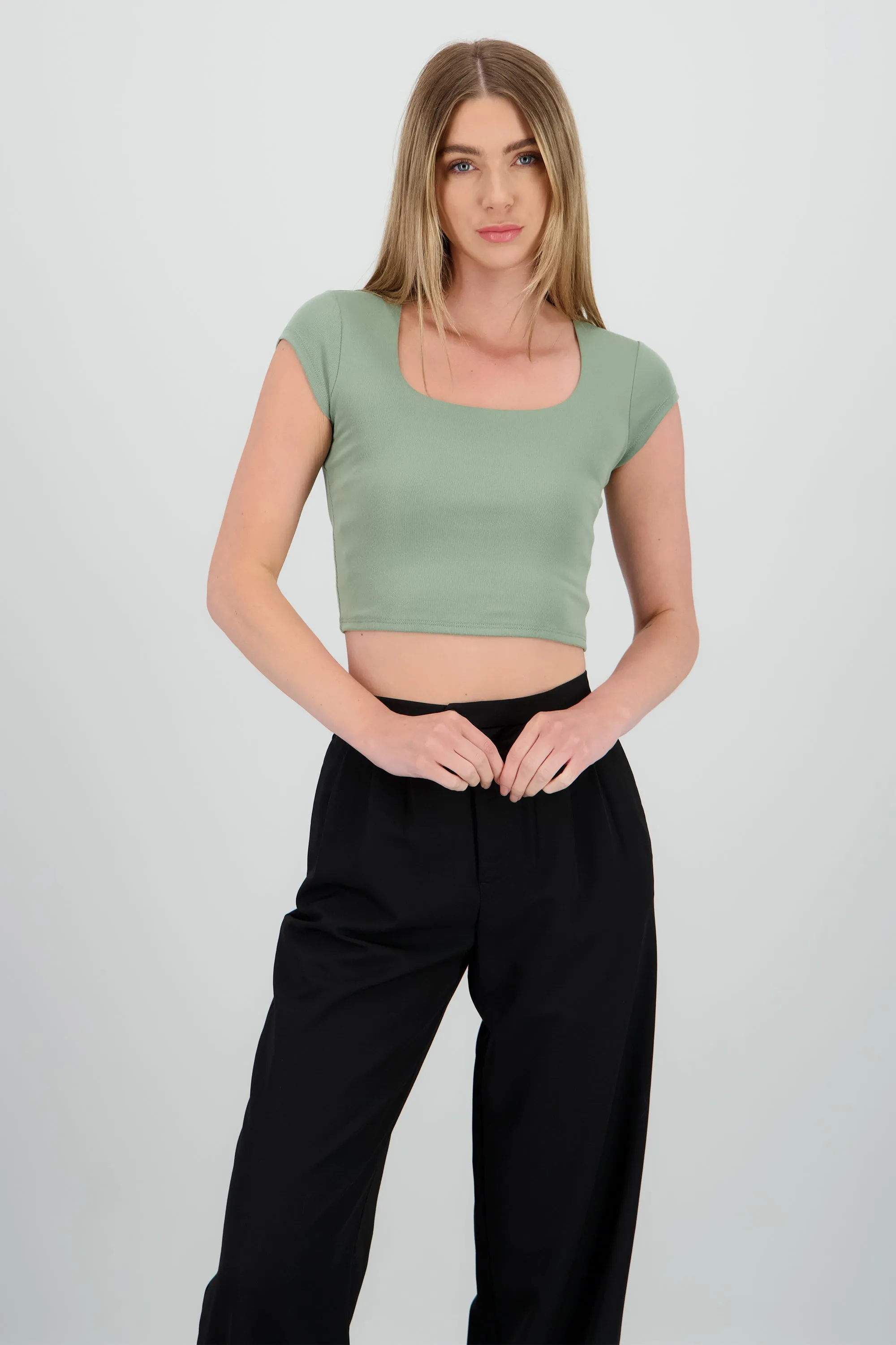 Top escote cuadrado manga corta sold by Shasa product image thumbnail 2