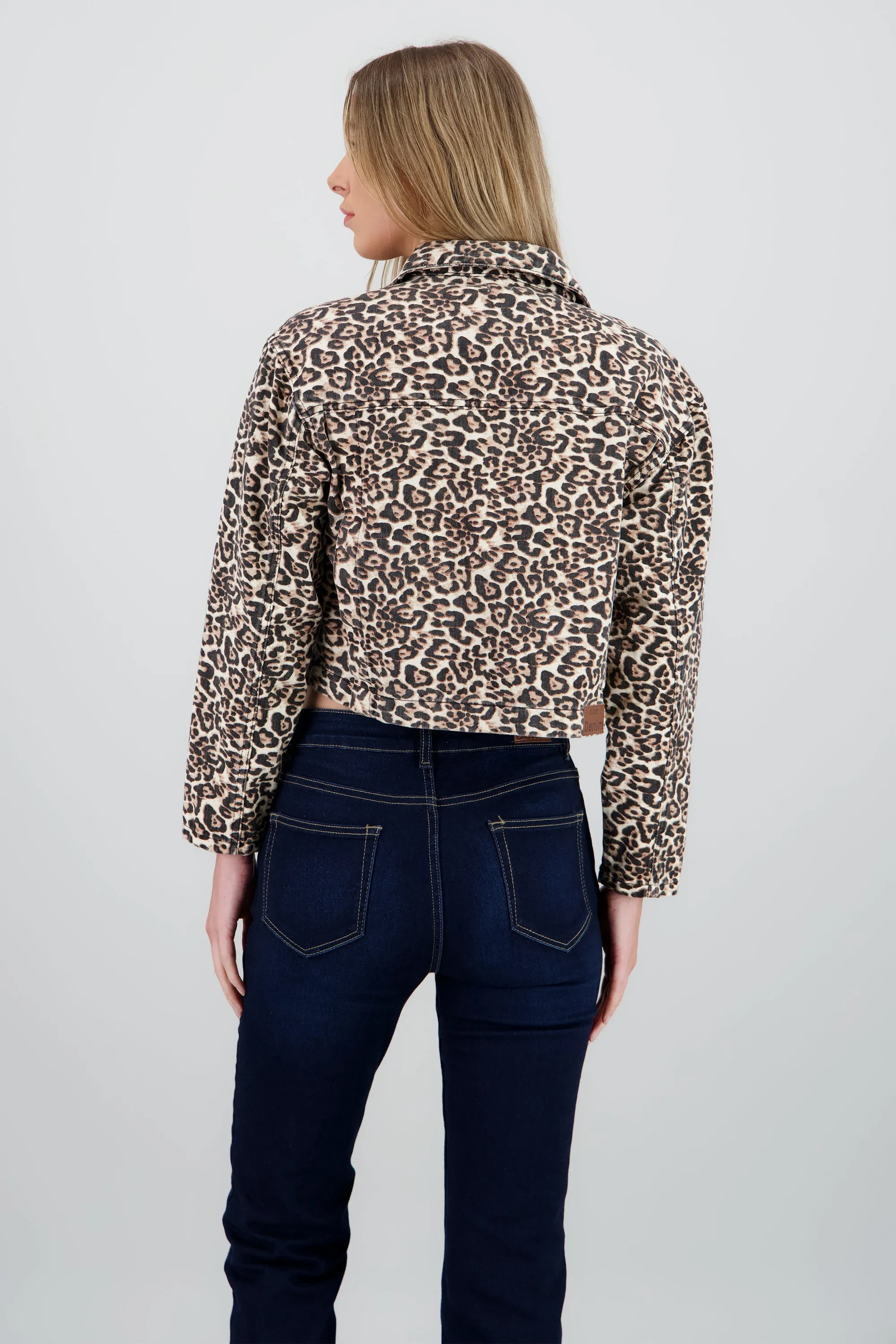 Chamarra trucker animal print sold by Shasa product image thumbnail 4