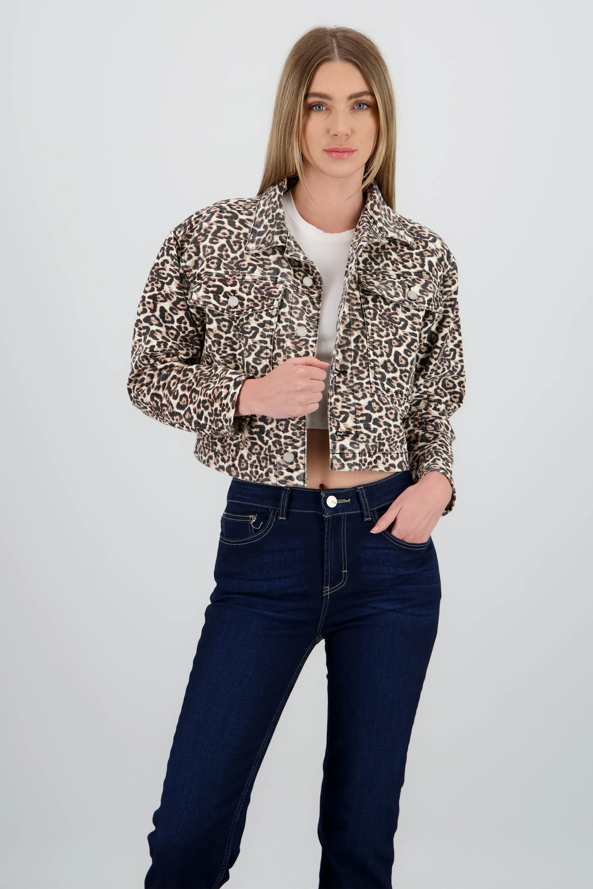 Chamarra trucker animal print sold by Shasa product image thumbnail 2