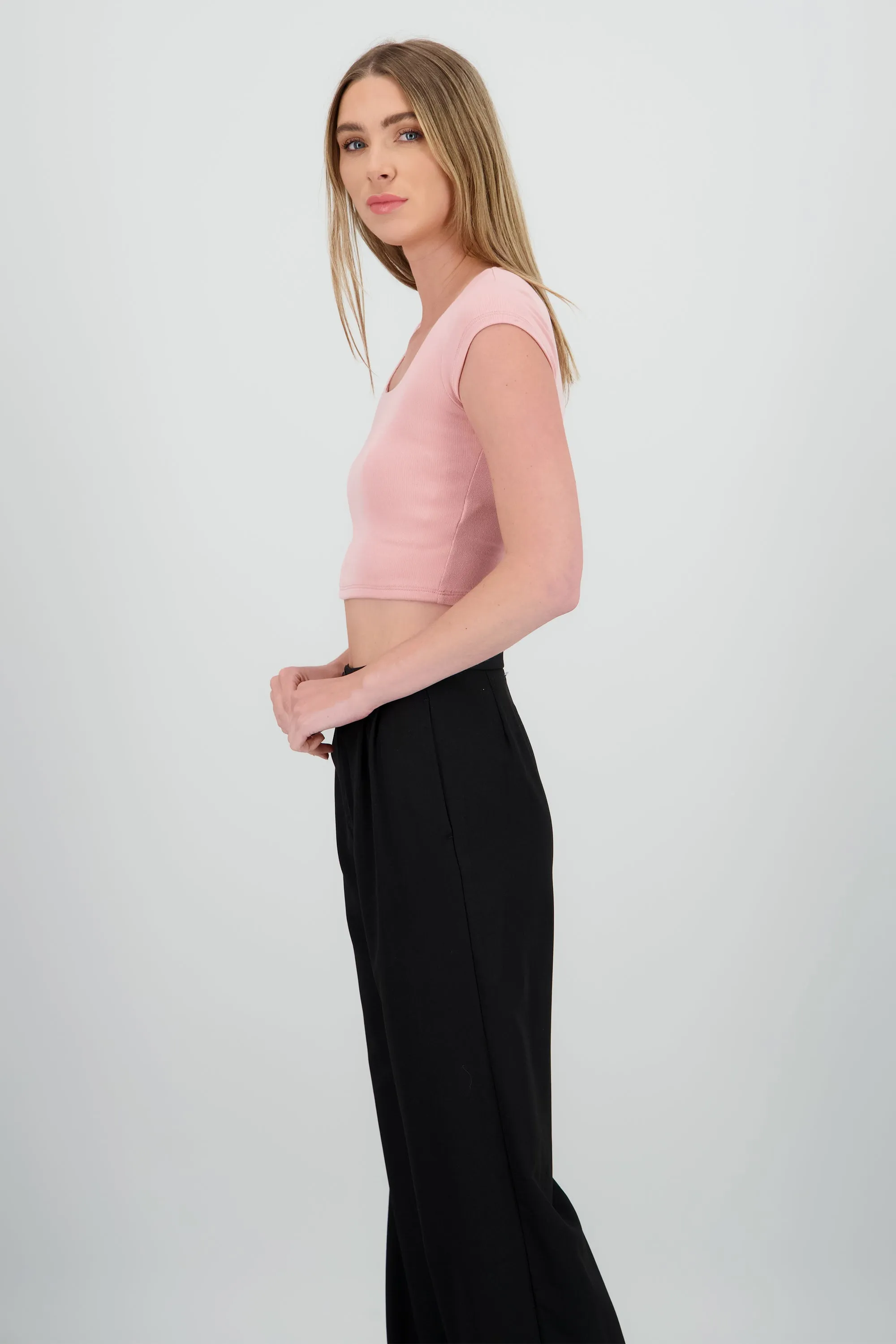 Top escote cuadrado manga corta sold by Shasa product image thumbnail 3