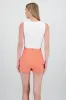 Top crop sin manga cuello redondo liso sold by Shasa