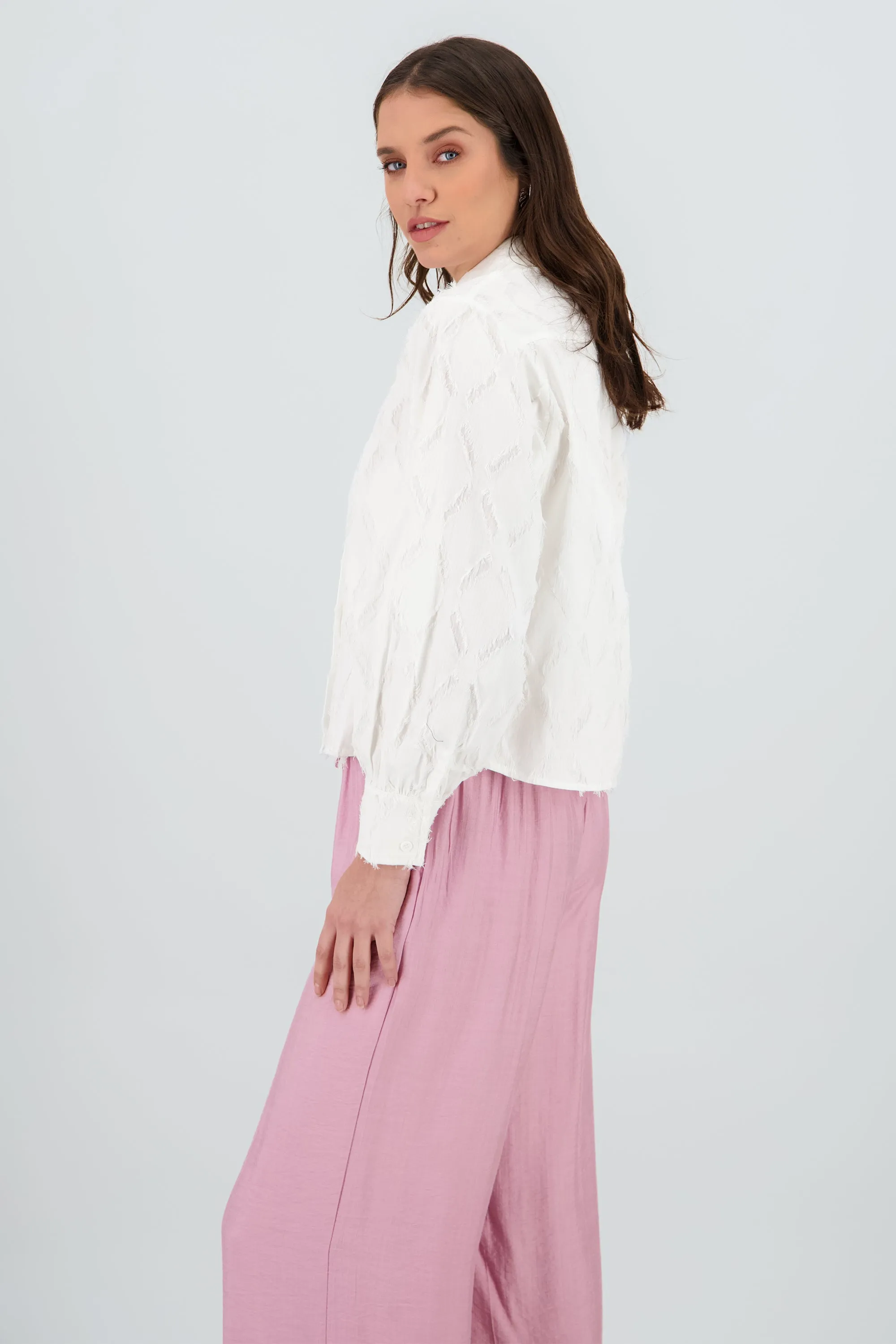 Camisa crop bordado sold by Shasa product image thumbnail 3