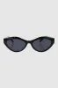 Lente cateye traslucido sold by Shasa