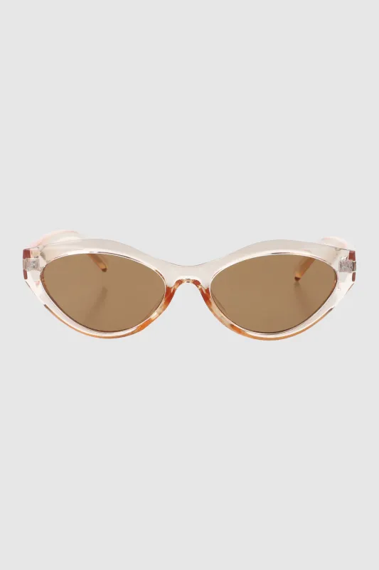 Lente cateye traslucido sold by Shasa
