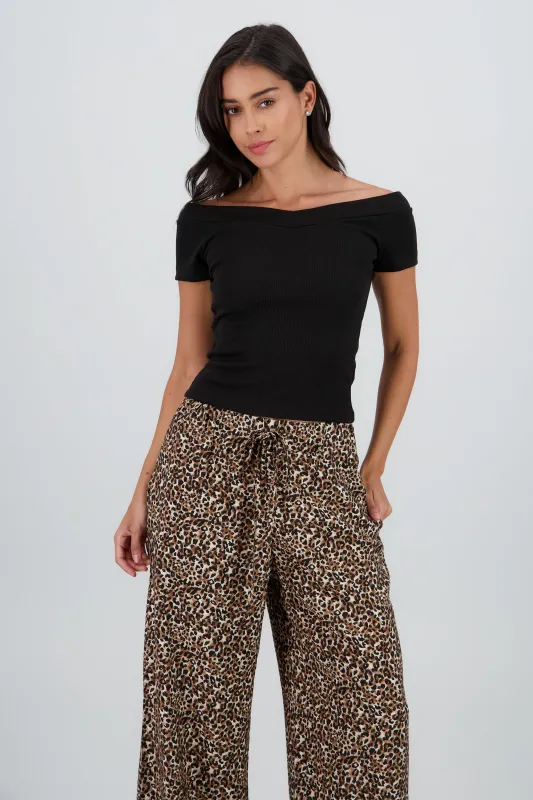 Top off shoulder manga corta sold by Shasa