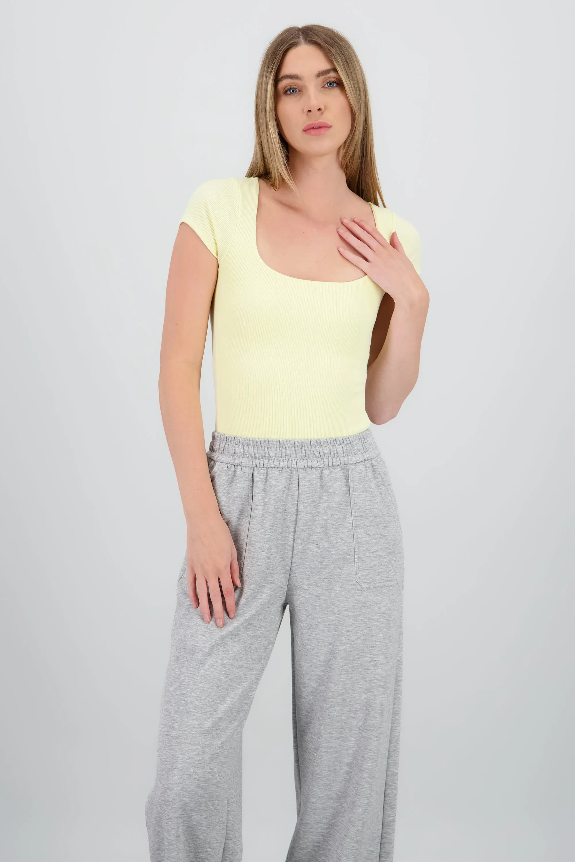 Body escote cuadrado sold by Shasa product image thumbnail 2