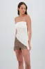 Top asimetrico con textura sold by Shasa
