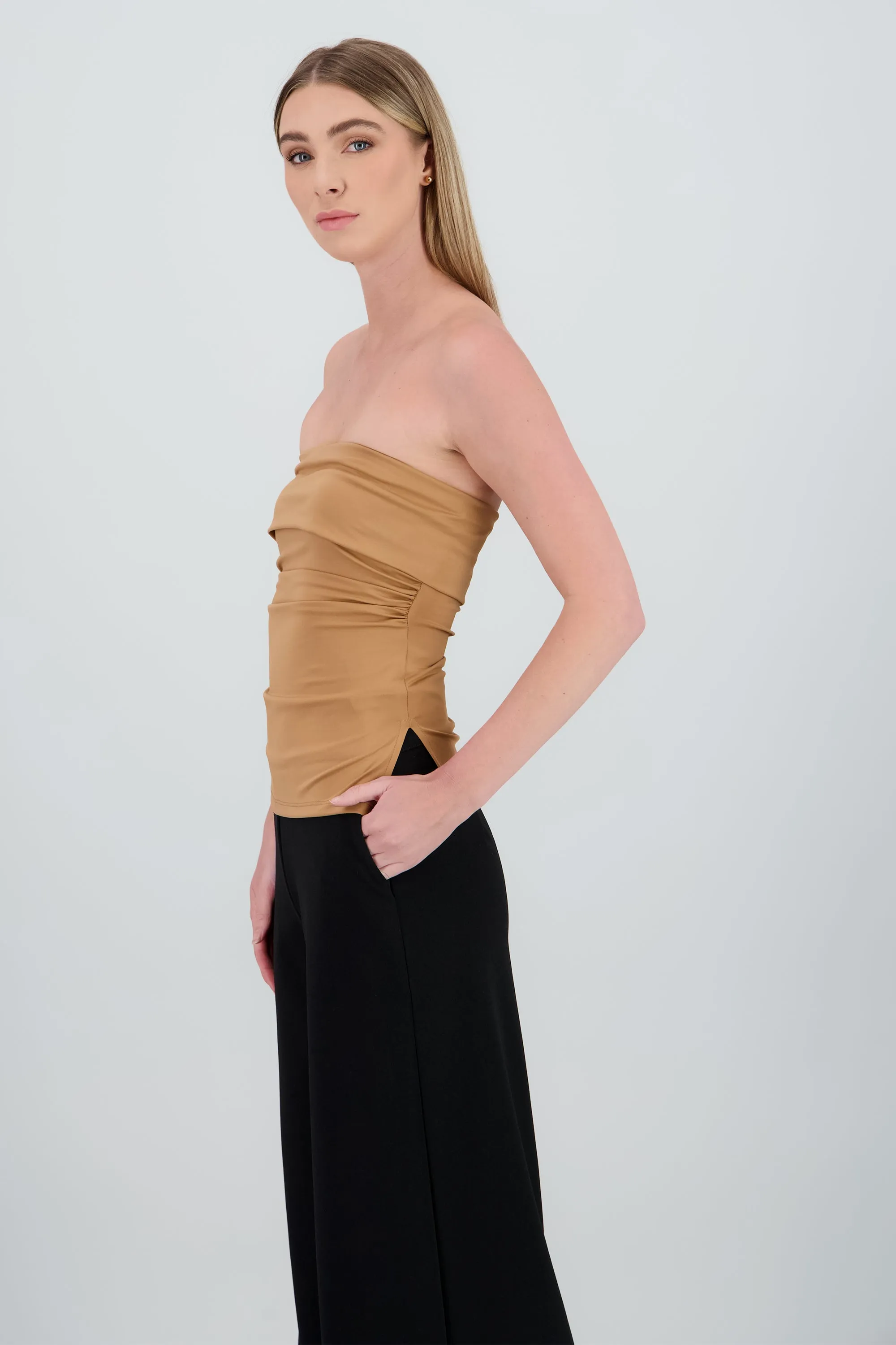 Top tubo con dobles escote Hypsters sold by Shasa product image thumbnail 3