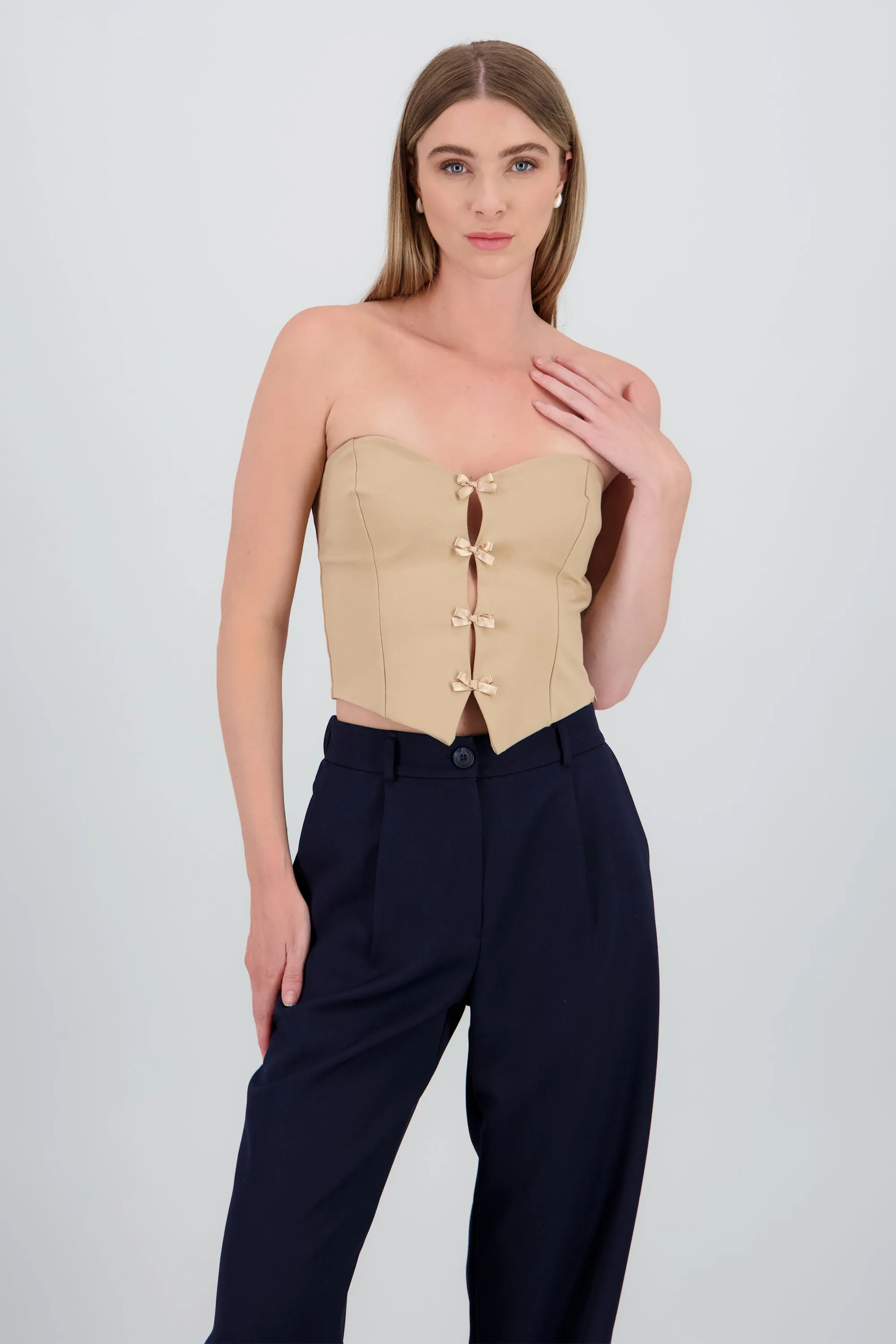 Top strapless detalle moños sold by Shasa product image thumbnail 2