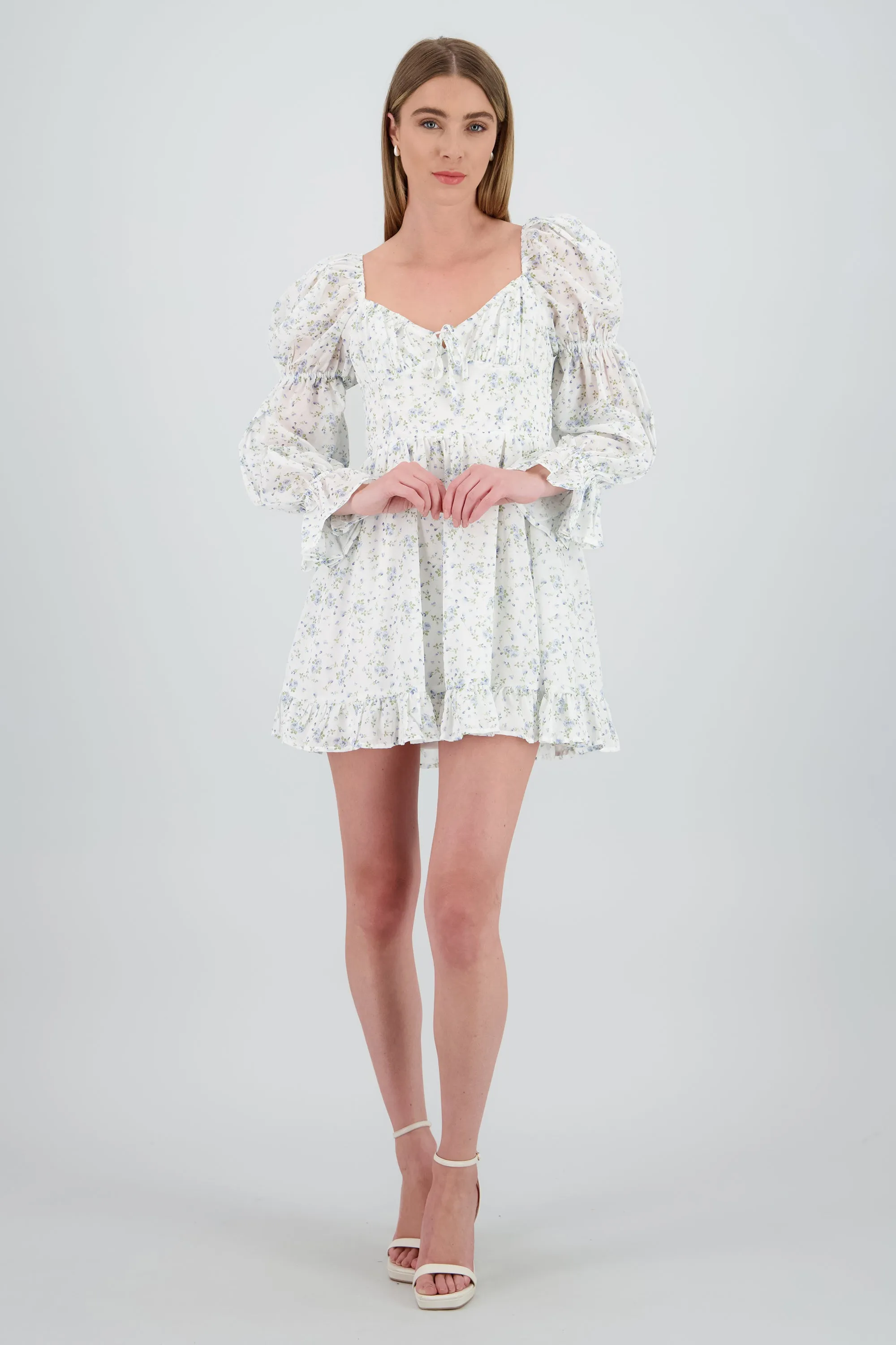 Vestido corto de manga larga con flores sold by Shasa product image thumbnail 2