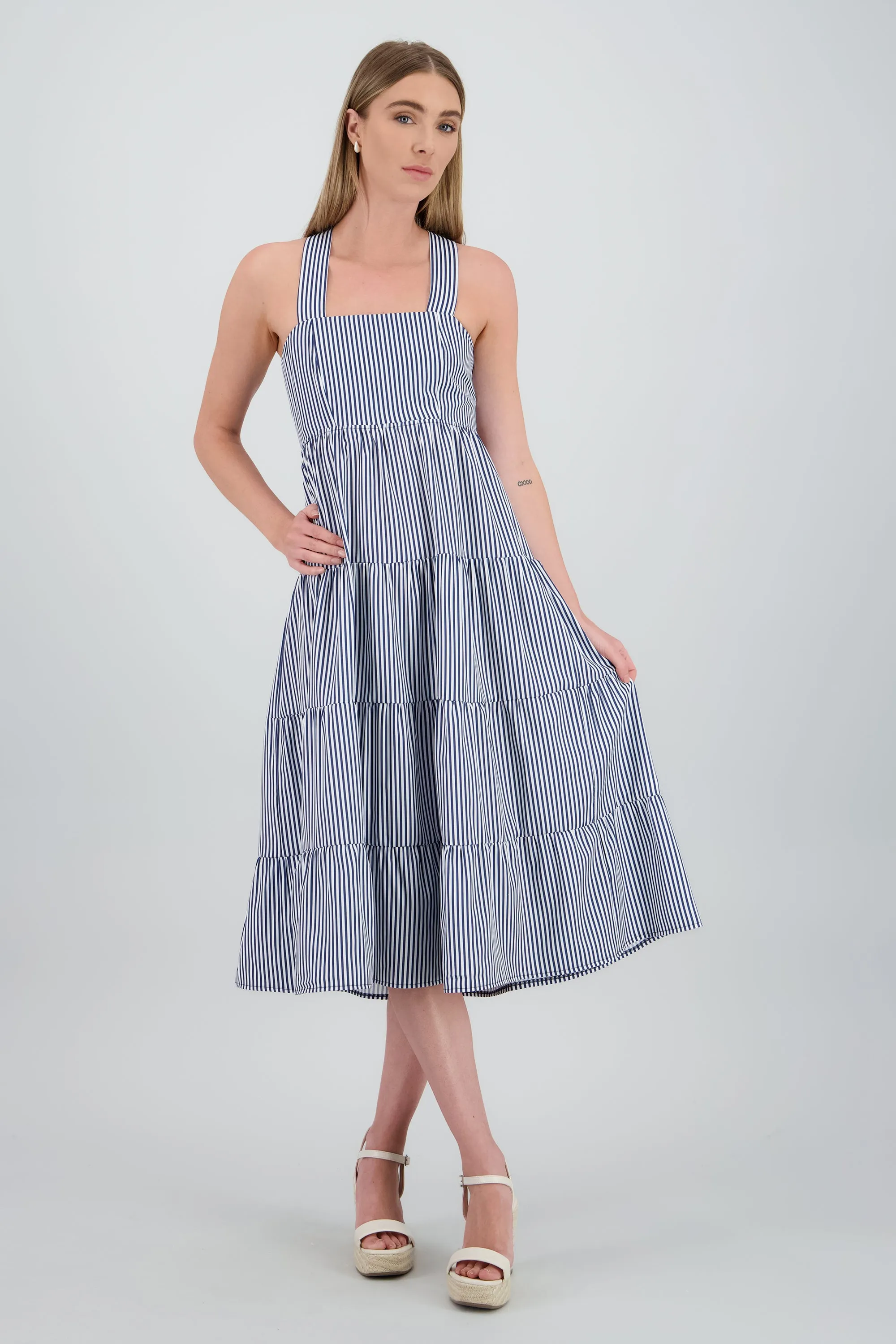 Vestido midi tirantes gruesos olanes sold by Shasa