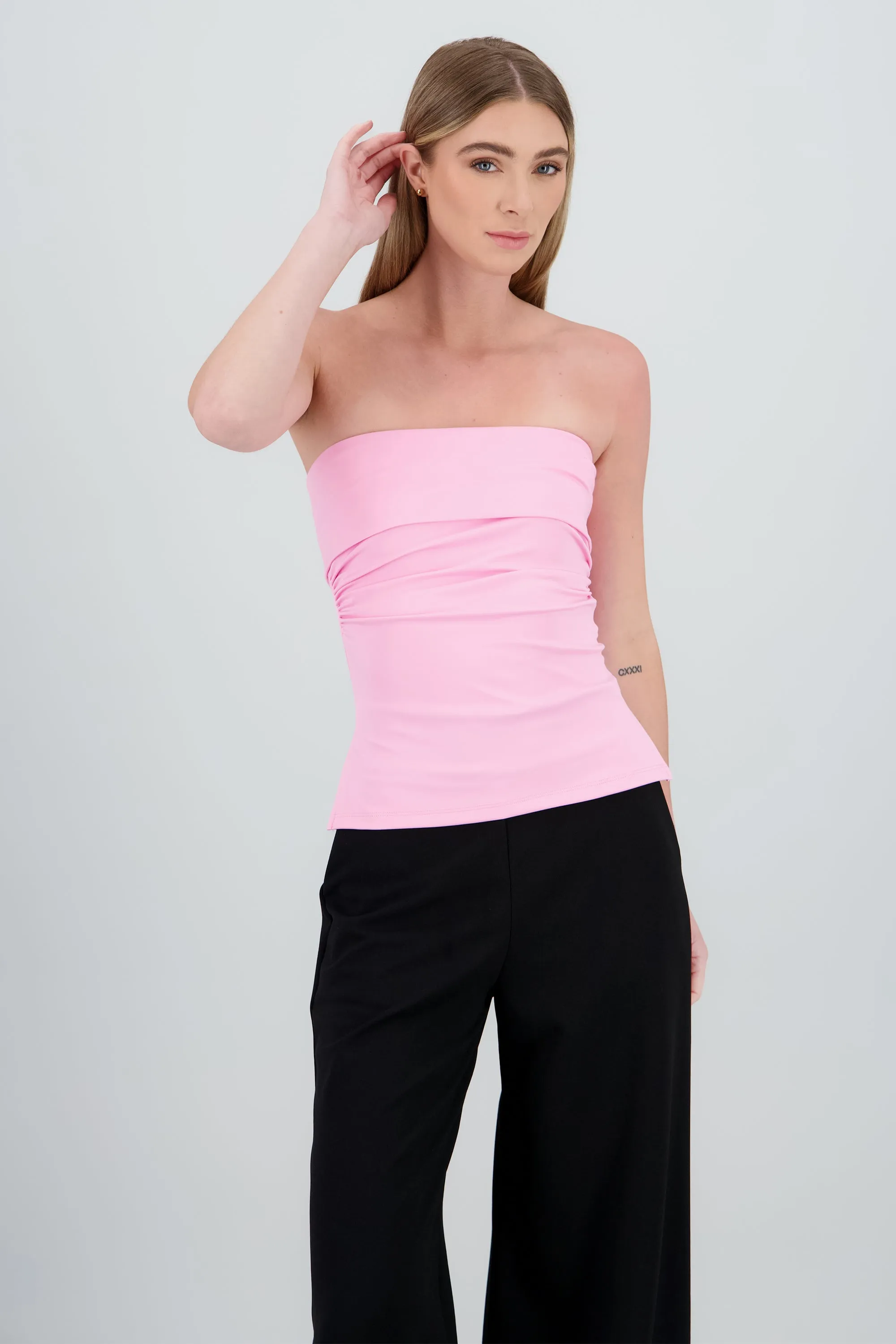 Top tubo con dobles escote Hypsters sold by Shasa