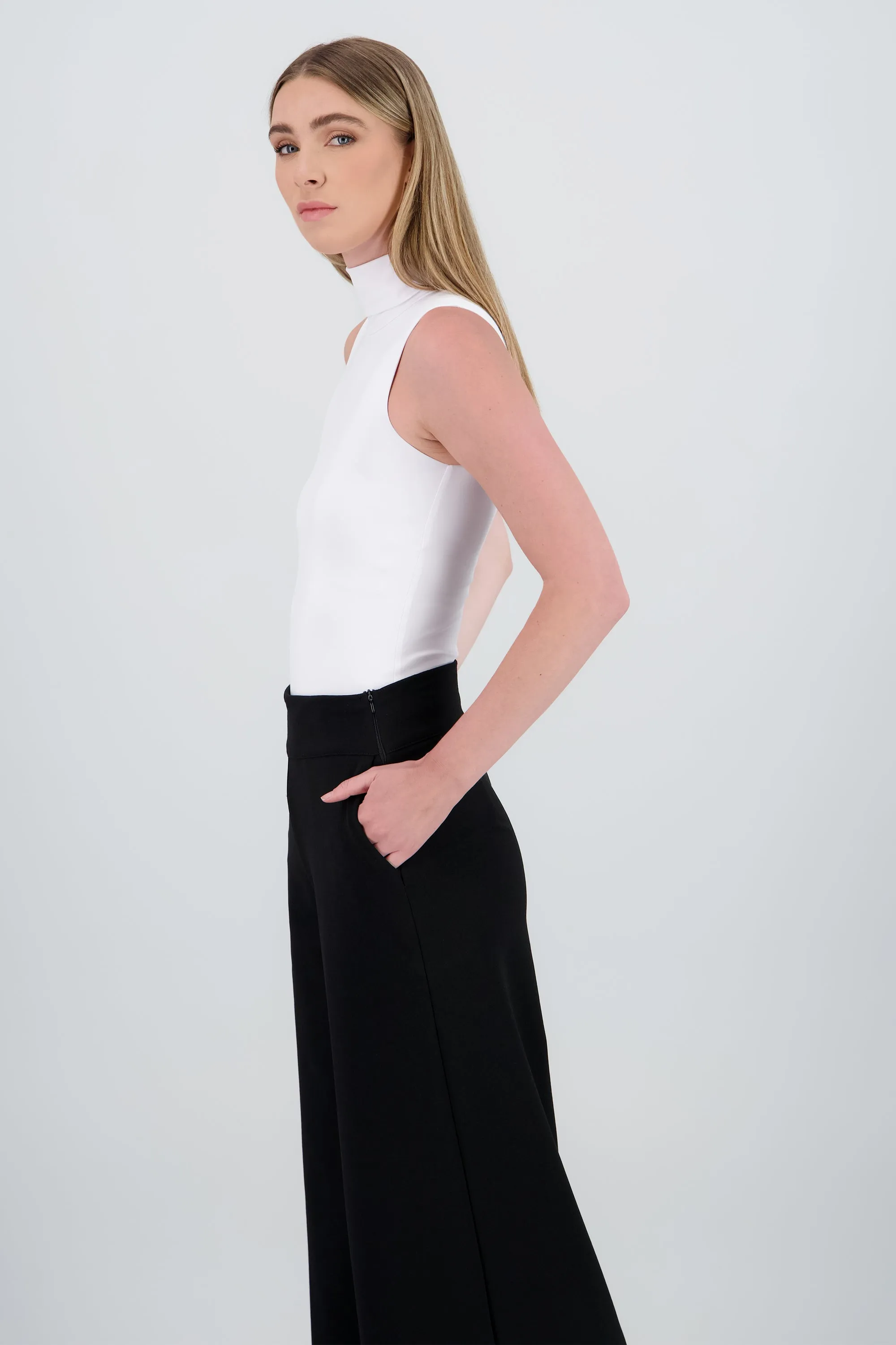 Bodysuit cuello alto sold by Shasa product image thumbnail 2