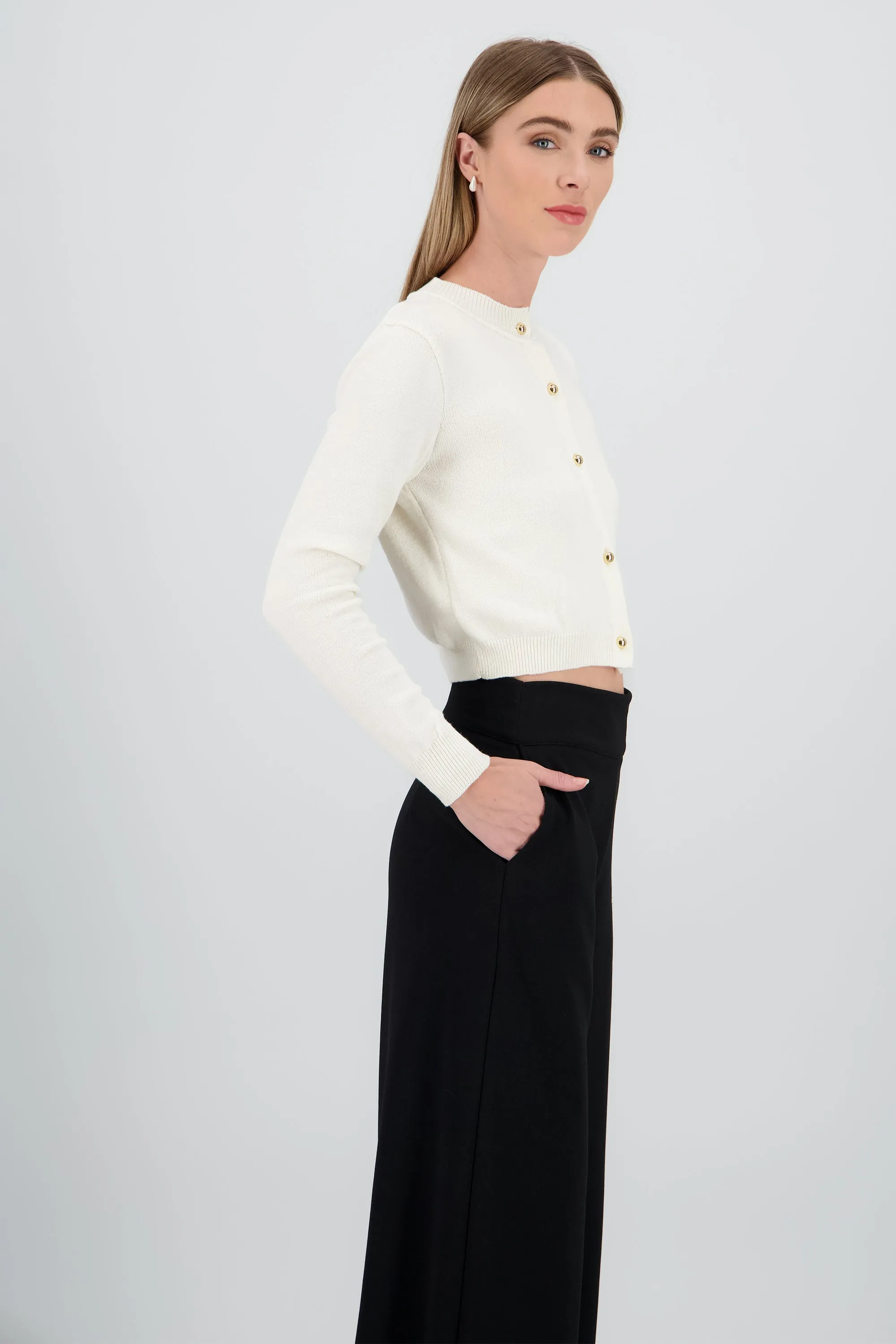 Cardigan con cuello redondo botones dorados Hyp sold by Shasa product image thumbnail 3