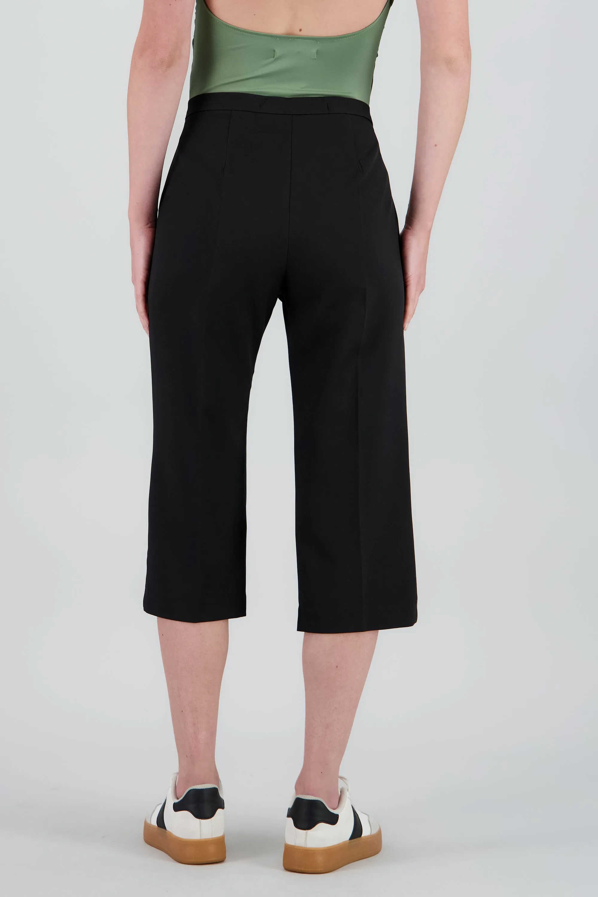 Pantalon capri detalle pretina sold by Shasa product image thumbnail 4