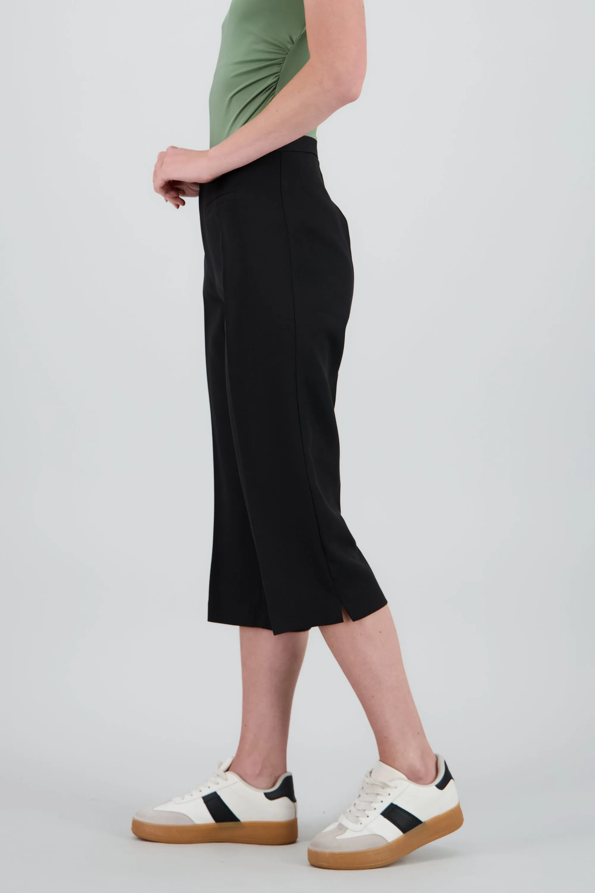 Pantalon capri detalle pretina sold by Shasa product image thumbnail 3