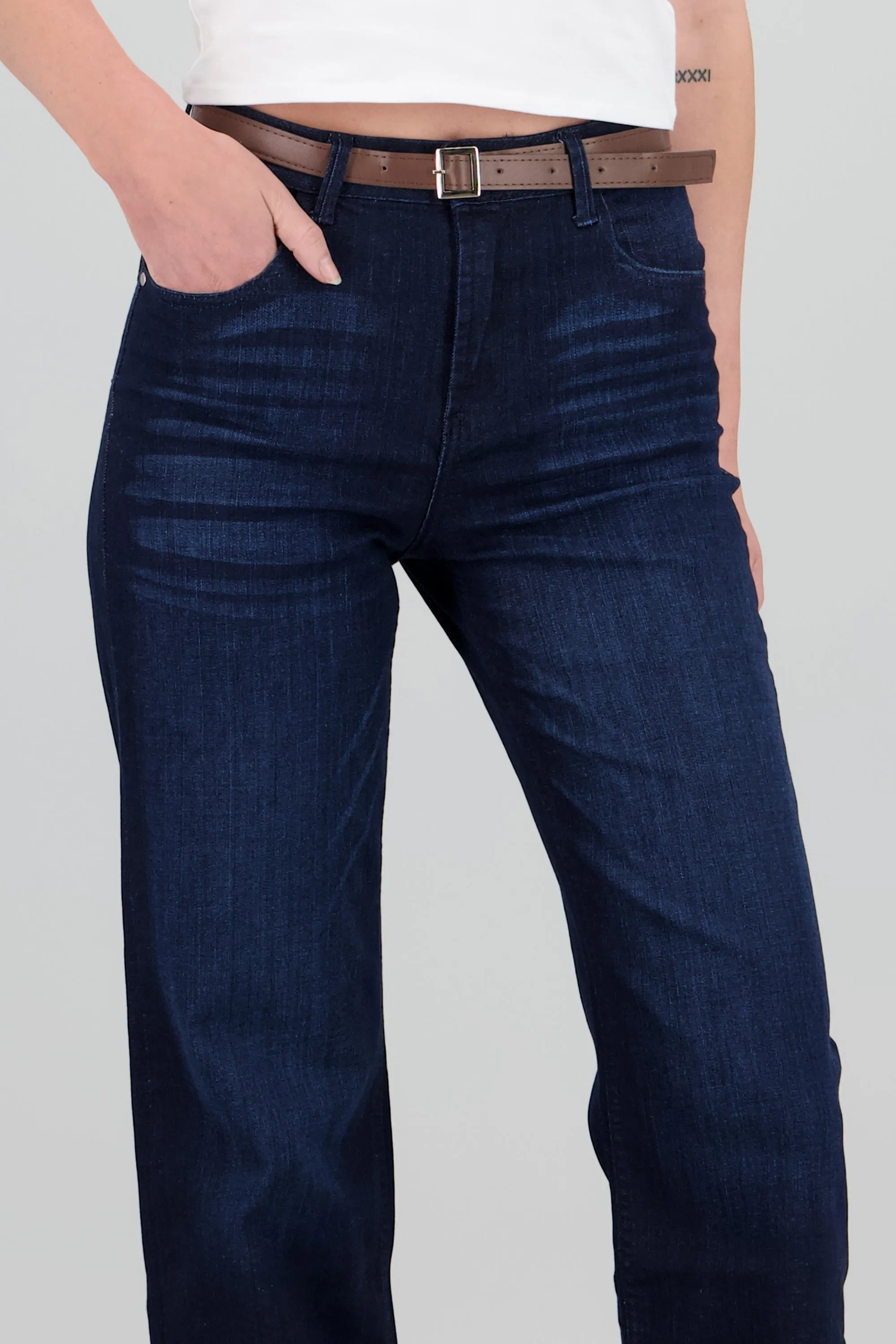 Jeans straight corte básico sold by Shasa product image thumbnail 5